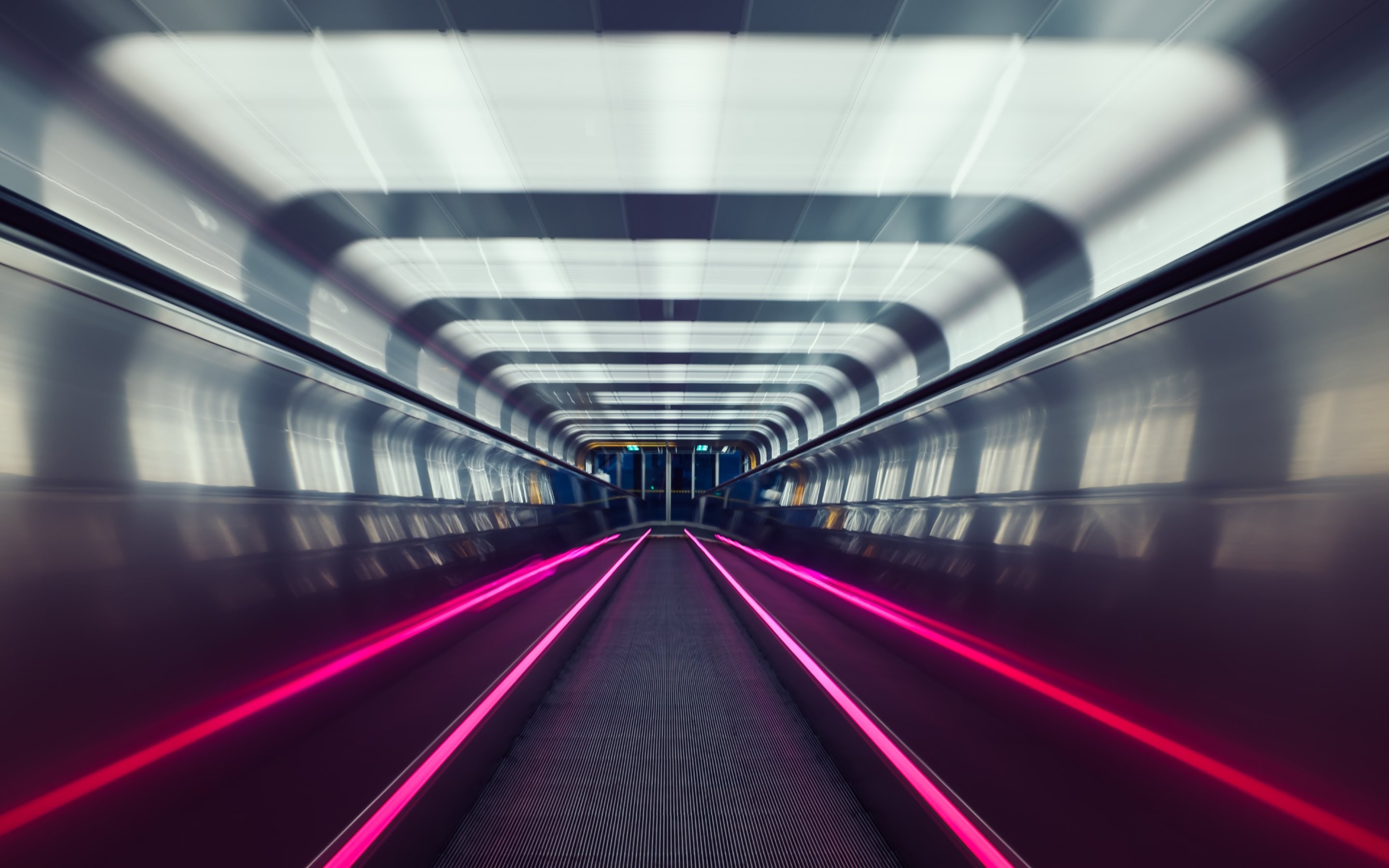 General 2880x1800 Oslo subway tracks lights pink motion blur architecture Norway