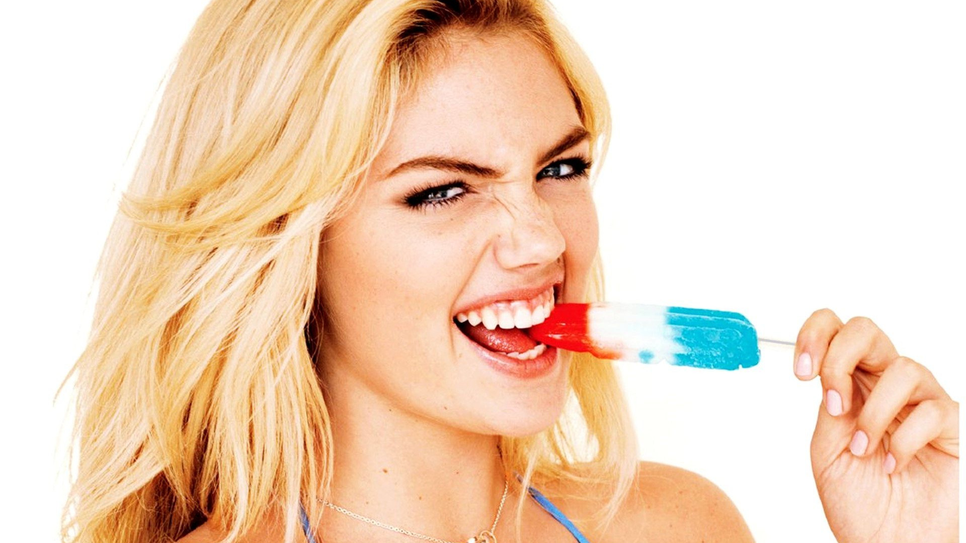 People 1920x1080 Kate Upton model celebrity blonde biting smiling face women cropped simple background closeup
