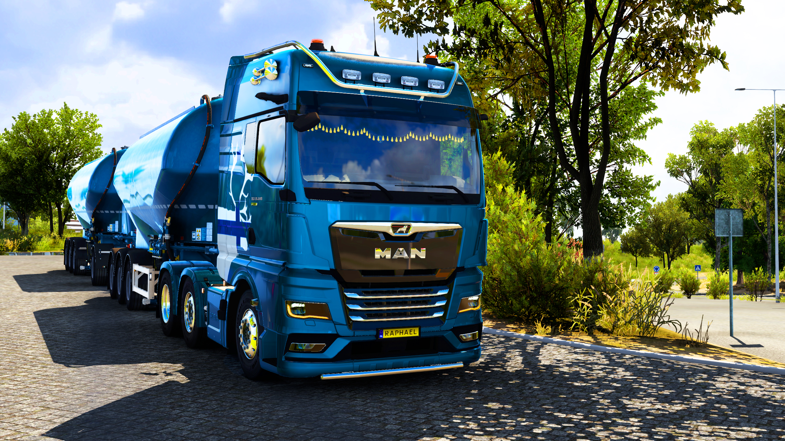General 2560x1440 truck Blue Trucks finnish MAN (Company) vehicle clouds sky trees frontal view video games