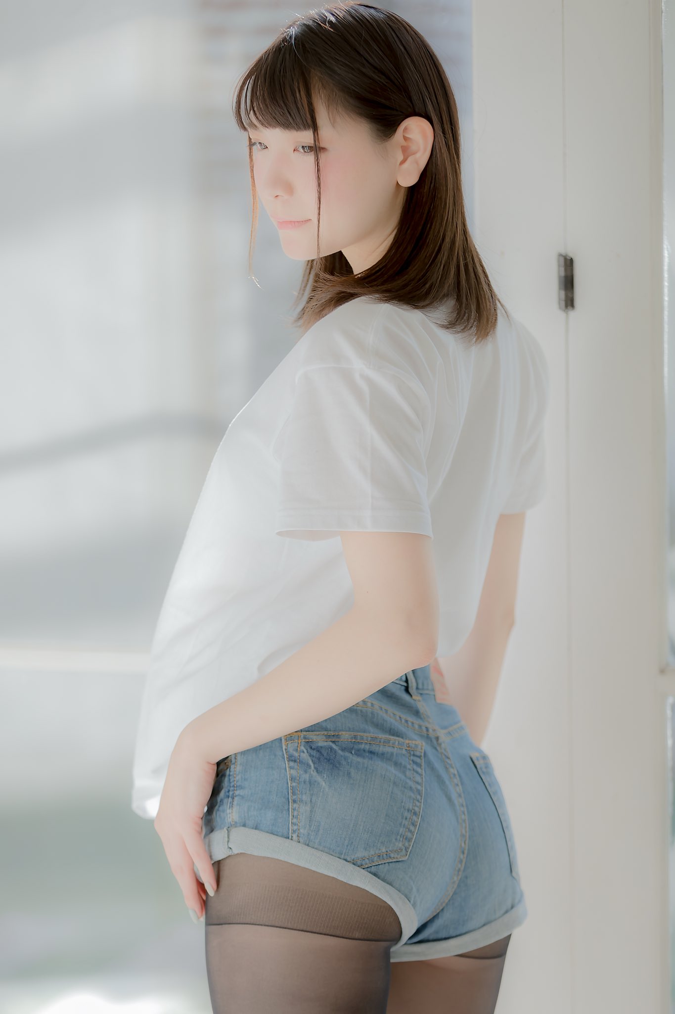 People 1365x2048 Marina Amatsu Japanese women Asian women model black stockings jeans short hair T-shirt white tops