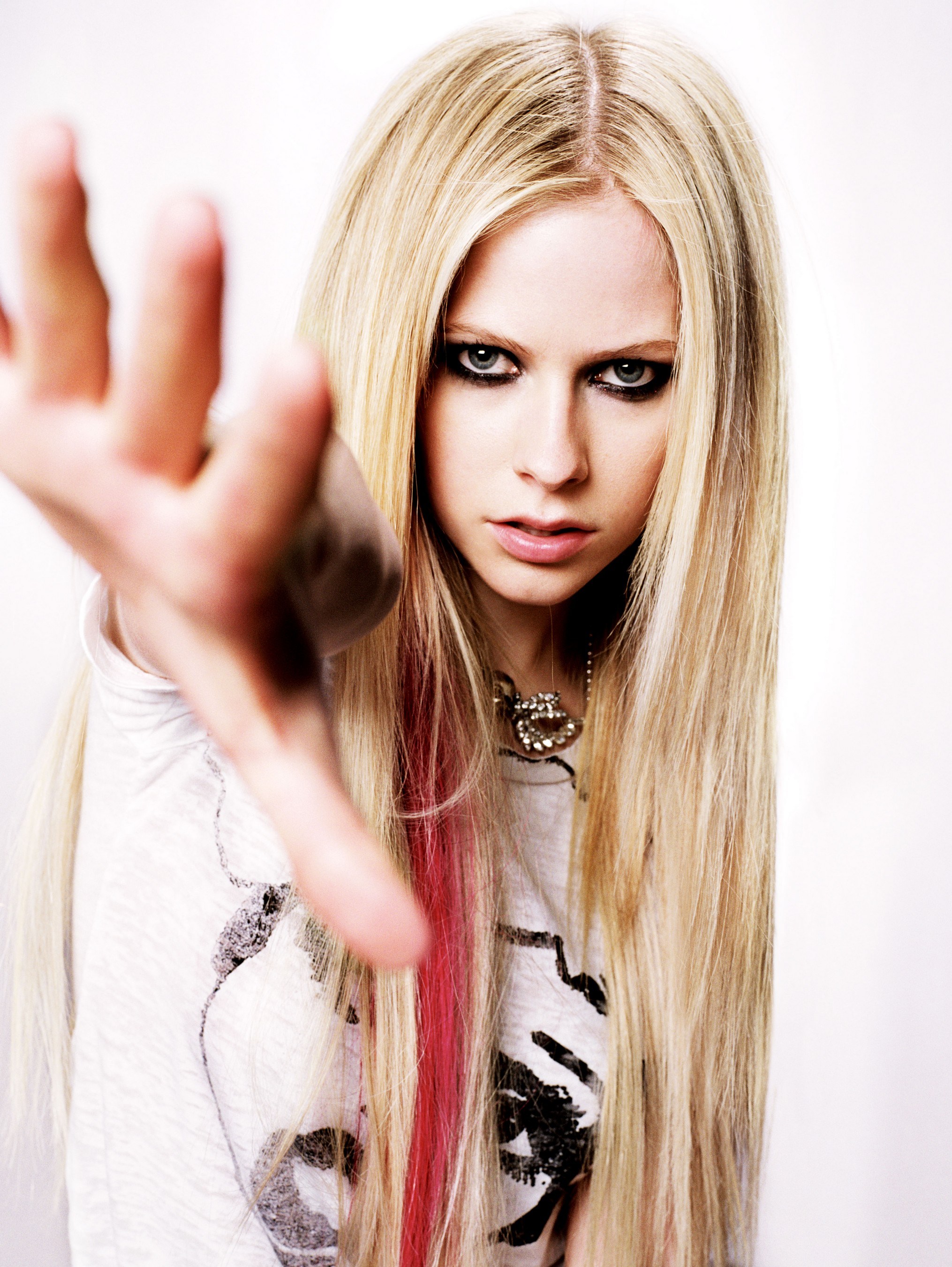 People 2030x2700 Avril Lavigne blonde music women portrait portrait display simple background