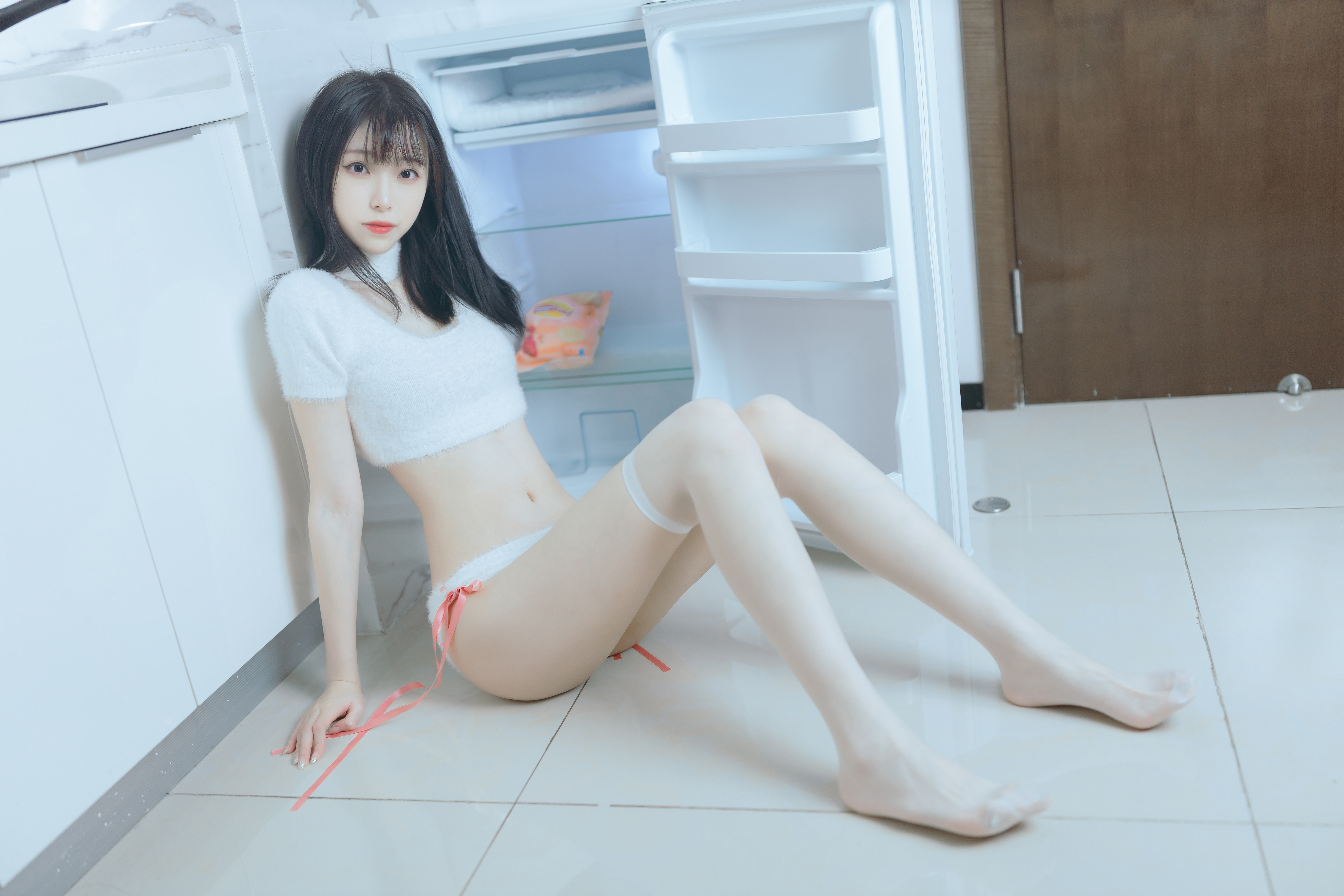 People 6240x4160 Xu Lan women sweater white stockings Asian