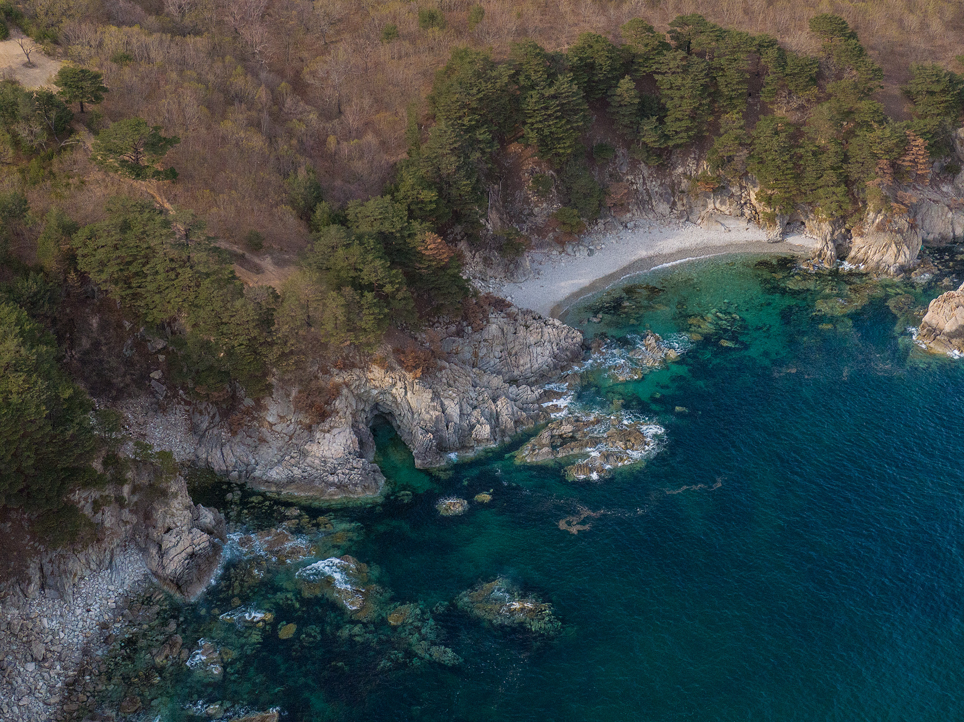 General 1920x1439 sea landscape drone photo