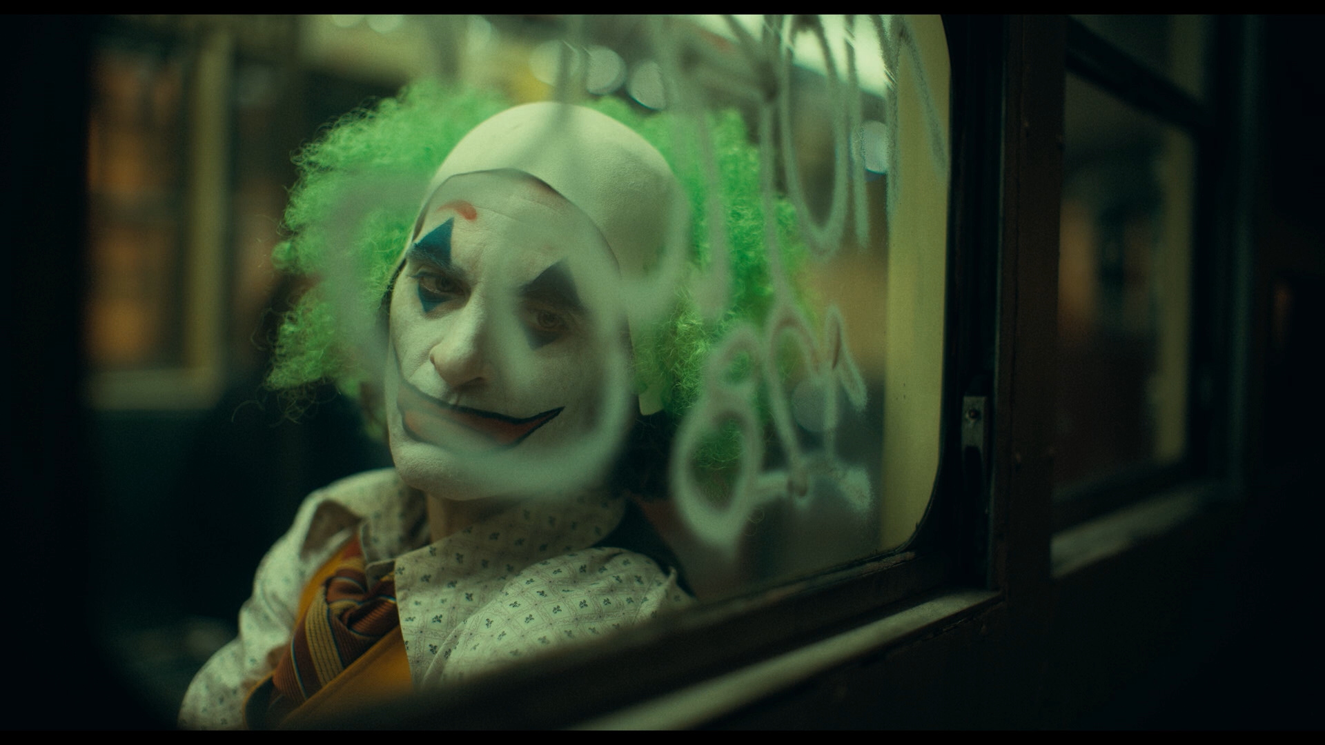 People 1920x1080 Joker (2019 Movie) Joker Joaquin Phoenix men film stills movies DC Comics makeup face paint