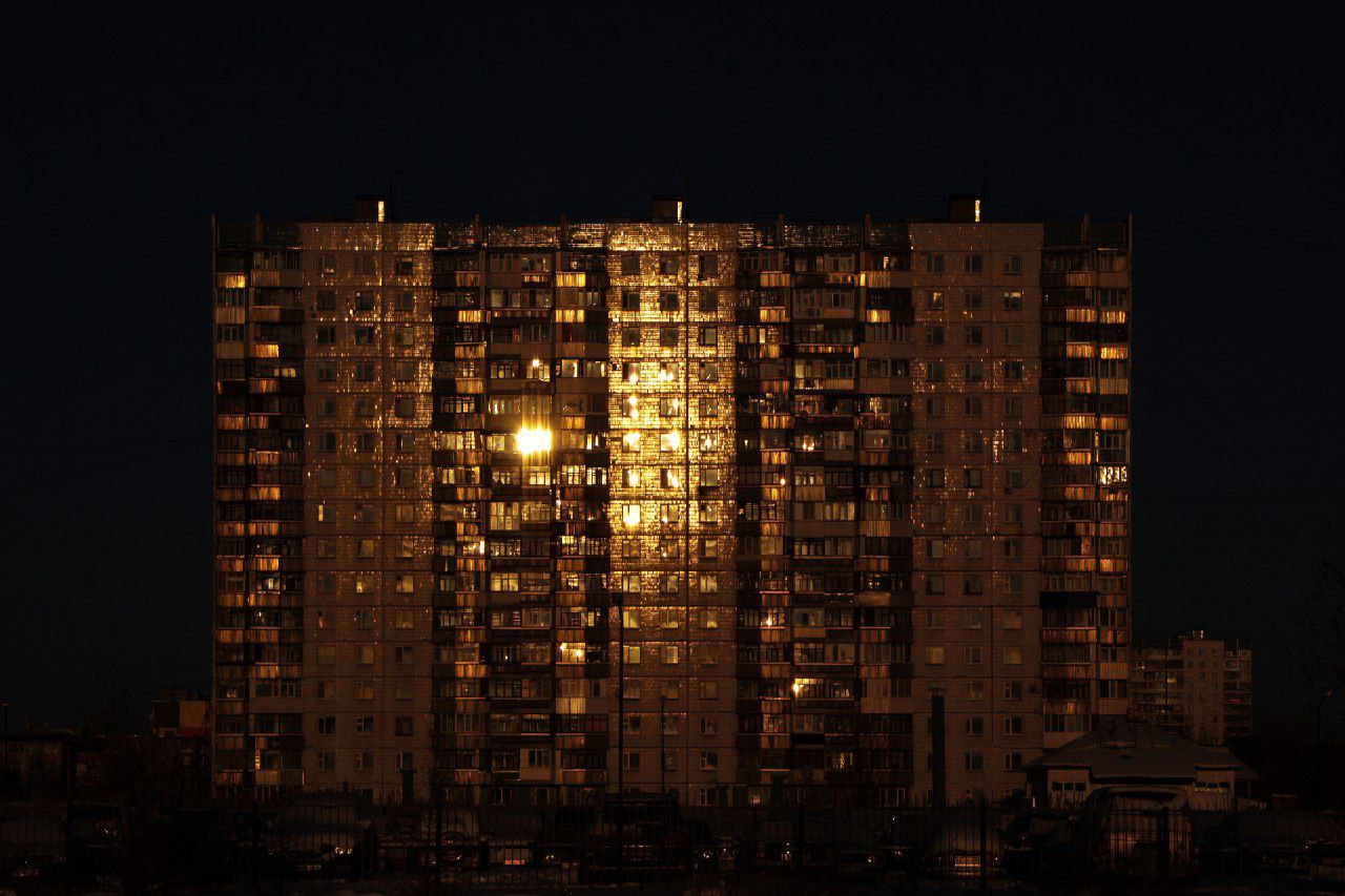 General 1280x853 Russia building night block of flats