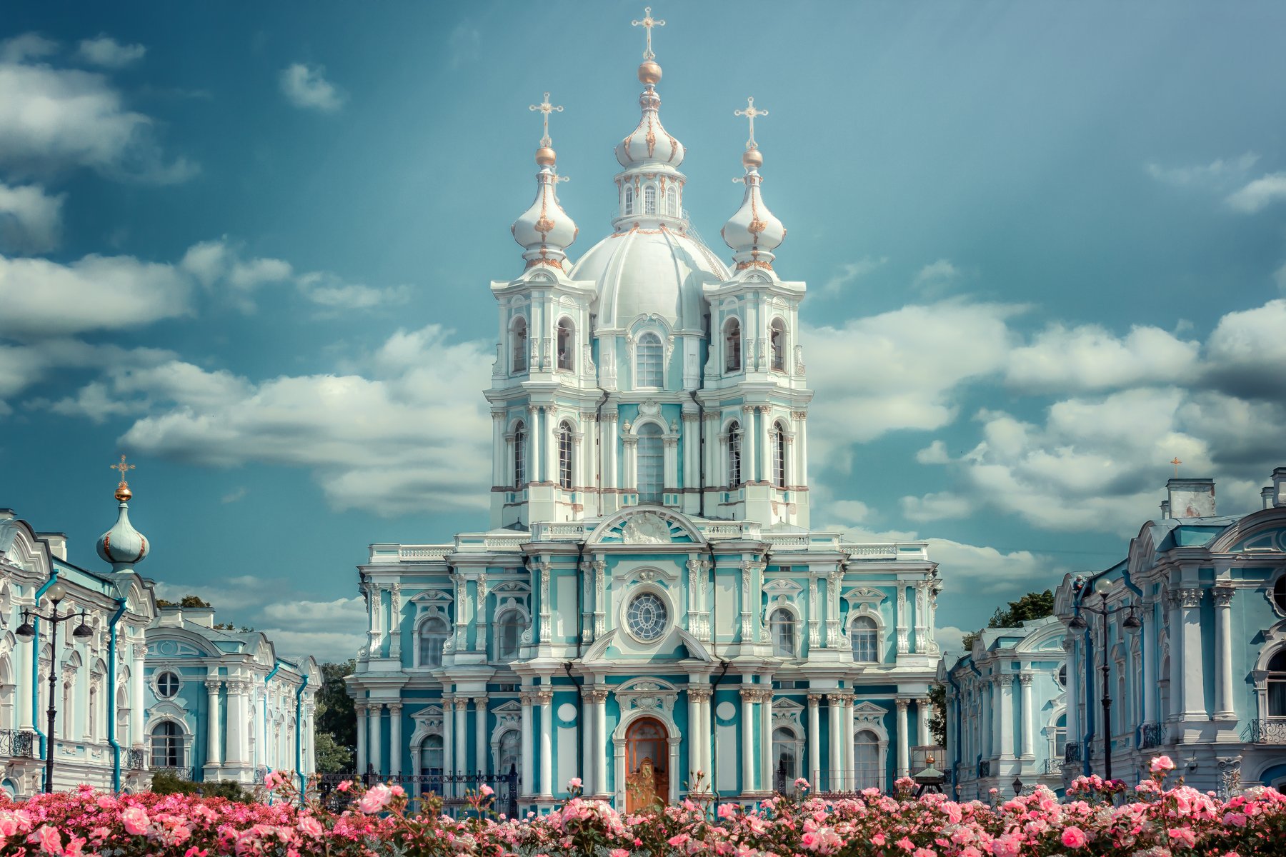 General 1800x1200 Andrew Vasiliev sky clouds flowers cross sun rays sunlight architecture cathedral St. Petersburg Russia