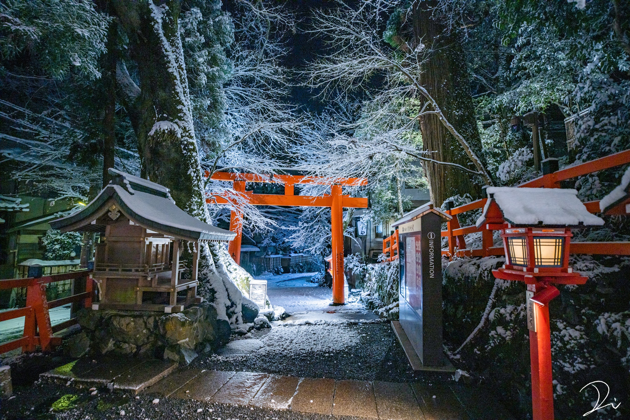 General 2016x1344 Japan winter Asian architecture snow trees lantern night torii