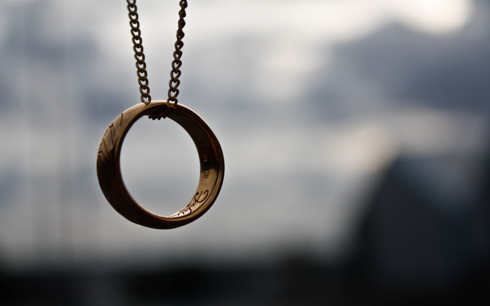 General 1920x1200 rings The Lord of the Rings bokeh necklace closeup movies books J. R. R. Tolkien The One Ring