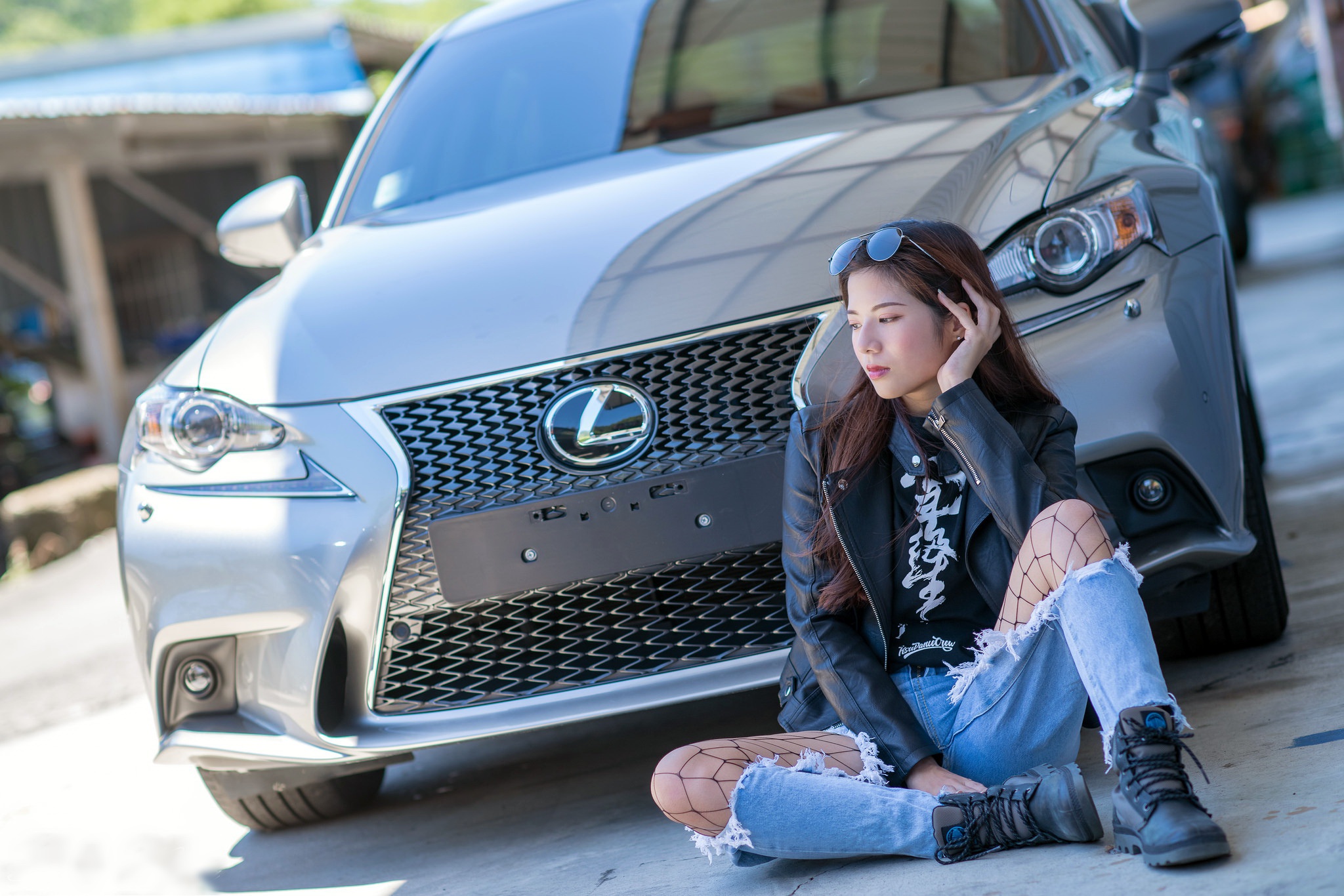 People 2048x1366 Asian women car Lexus women with cars Japanese cars women with shades