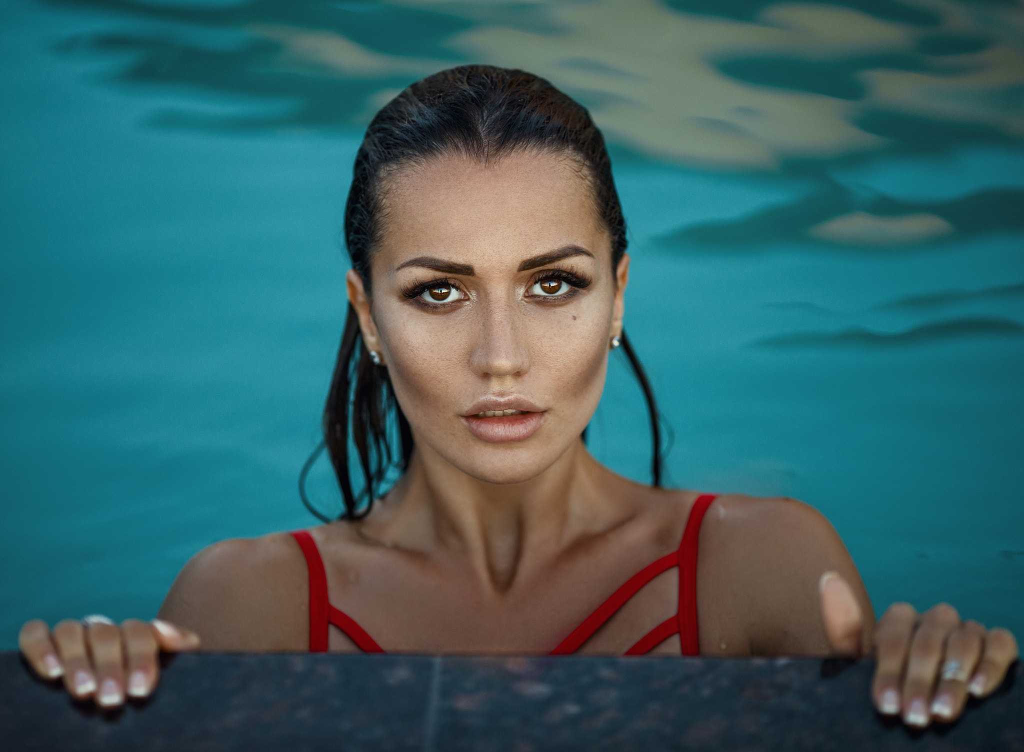 People 2048x1505 women swimming pool face portrait wet hair water drops Sergey Sorokin wet body looking at viewer brown eyes moles