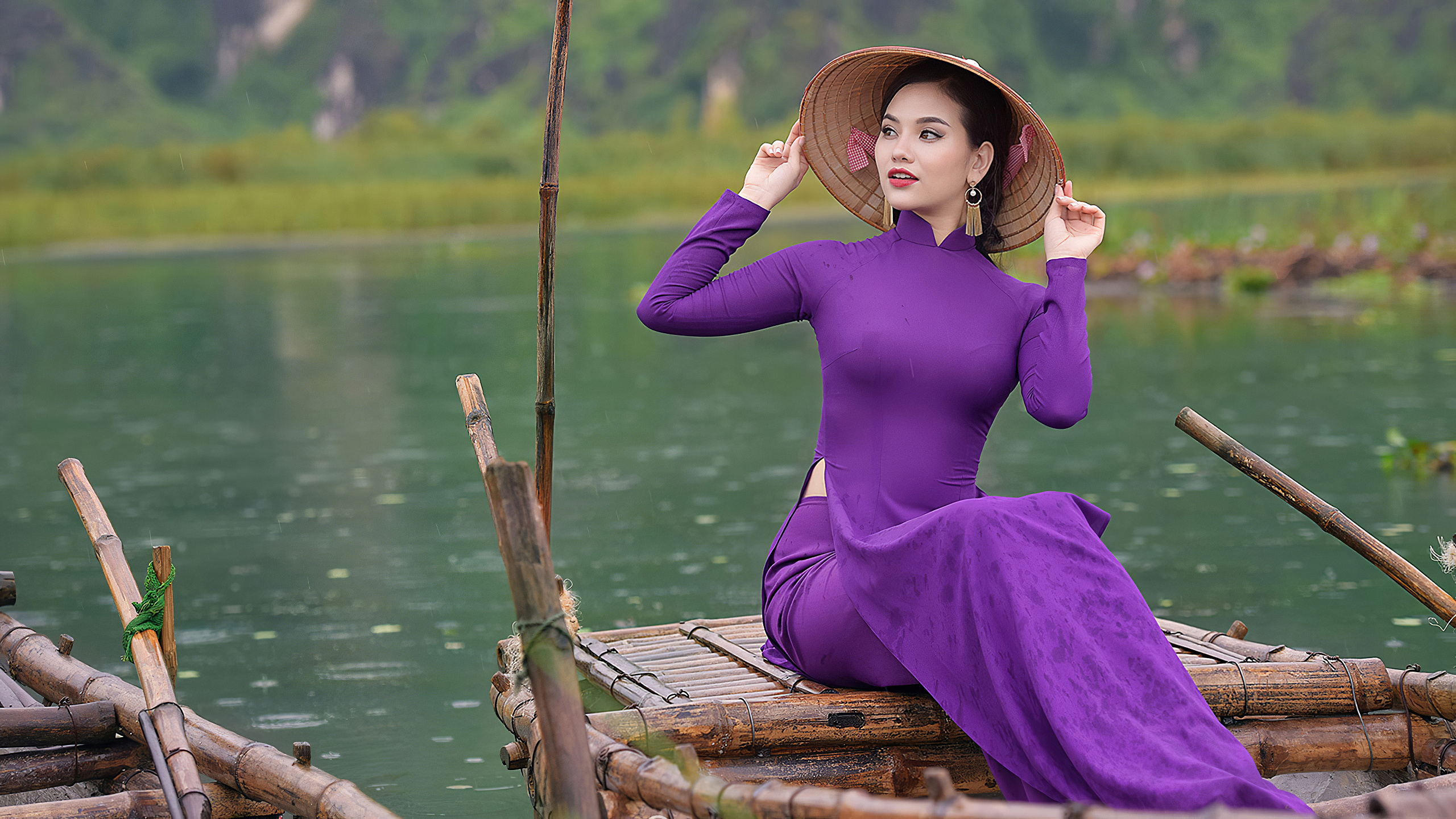 People 2560x1440 Vietnamese costumes Asian water sitting hat traditional clothing women áo dài Vietnam dress Vietnam