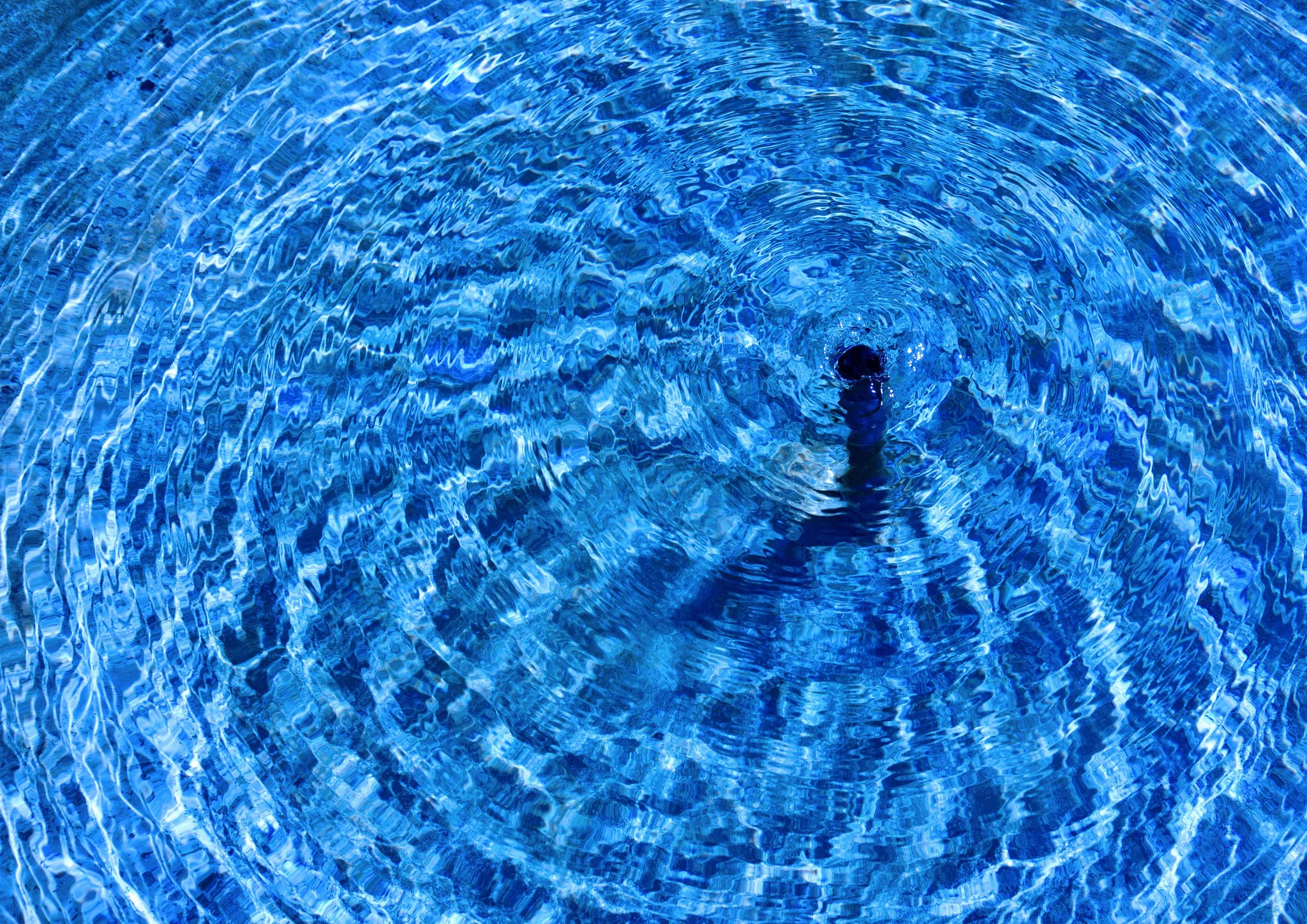 General 2048x1448 water liquid blue water ripples