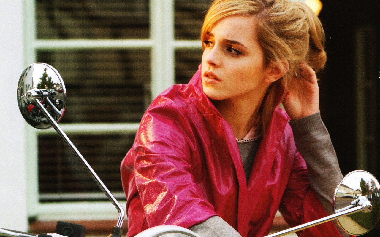 People 1280x800 Emma Watson looking away celebrity women actress vehicle blonde British women women with scooters scooters