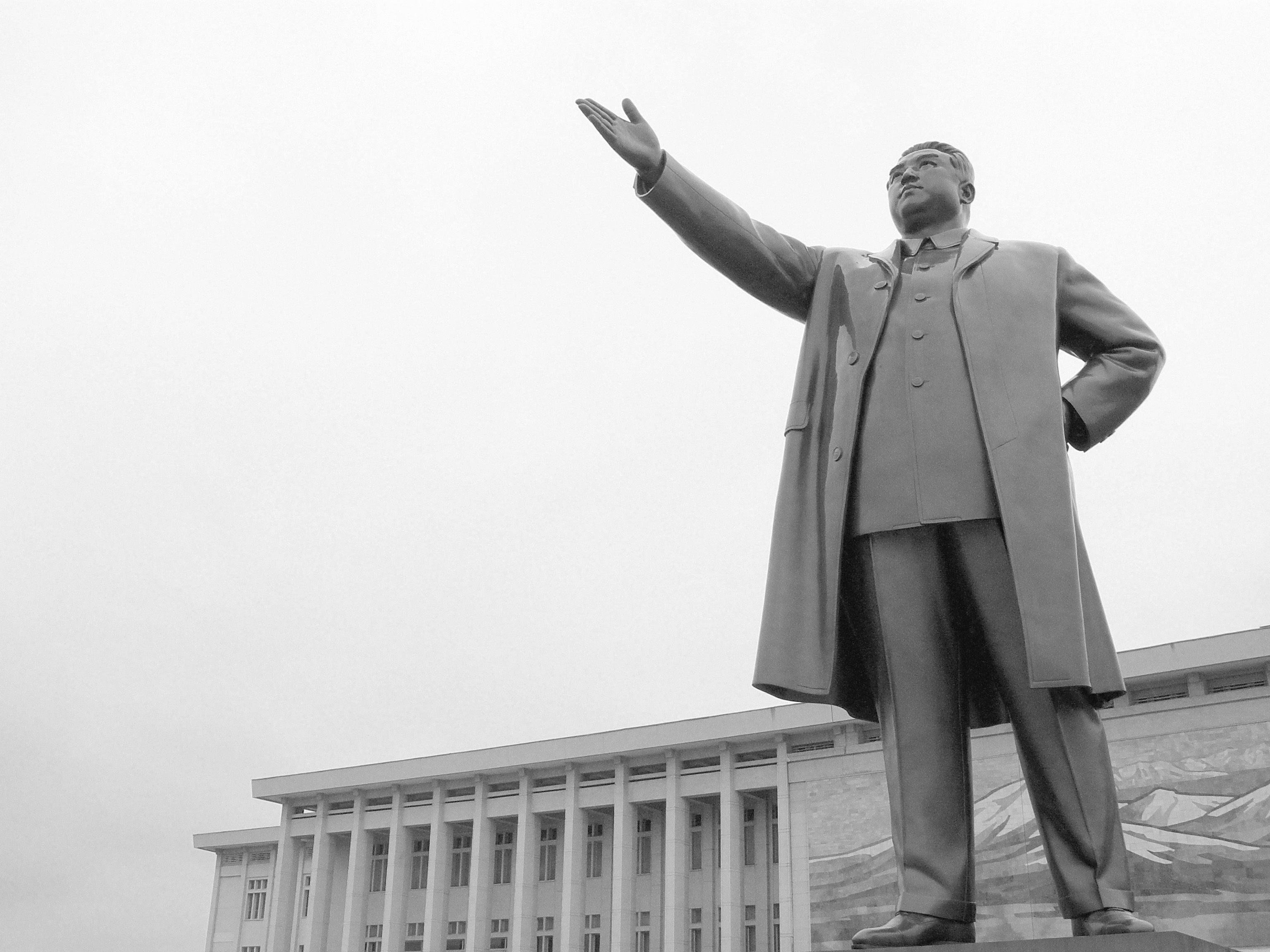 General 3072x2304 statue political figure history Kim Il Sung monochrome chubby men Asia Asian North Korea dictators