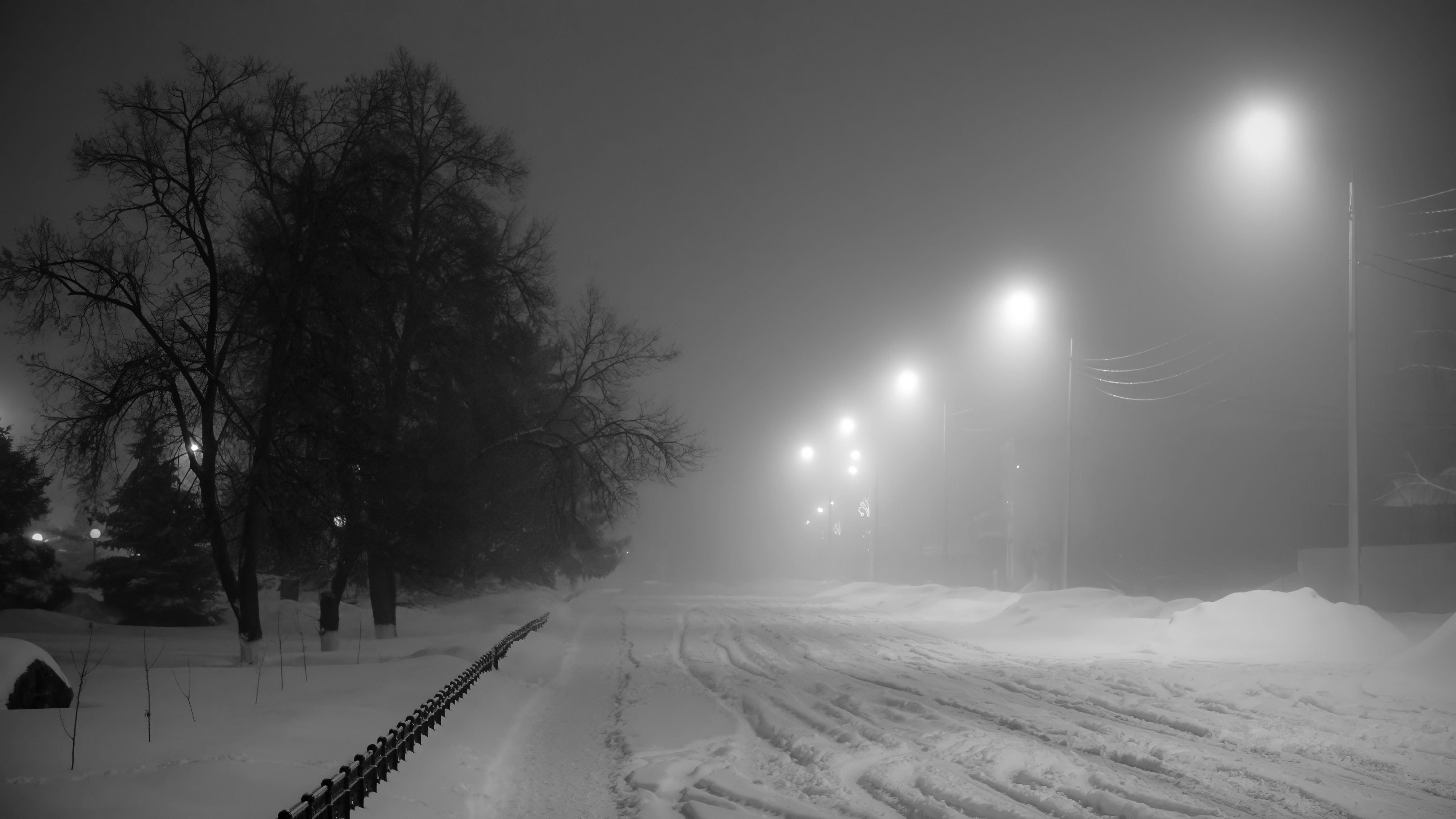 General 4000x2250 street light lights path snow night dark monochrome trees
