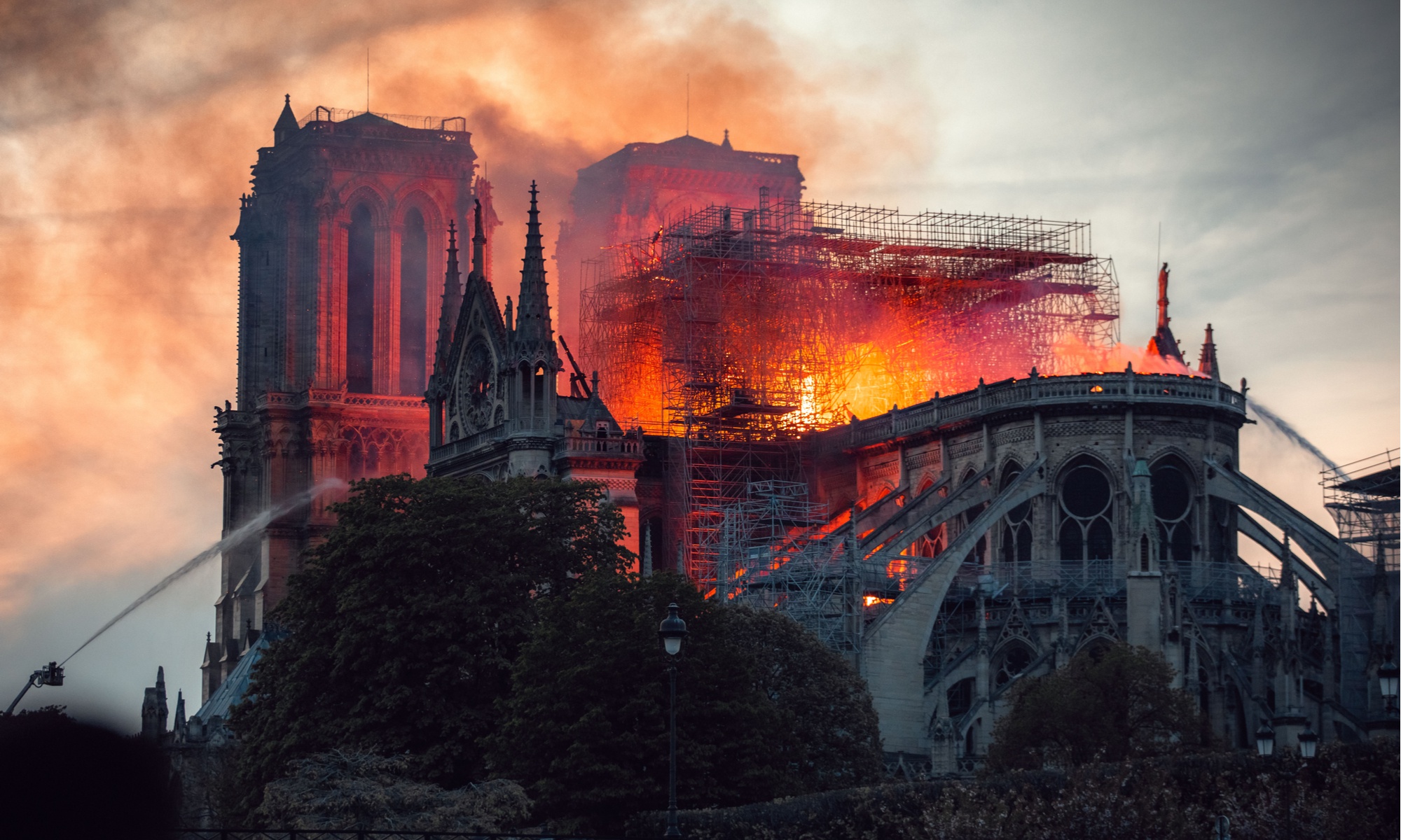 General 2000x1200 building fire burning France cathedral Notre-Dame disaster Paris
