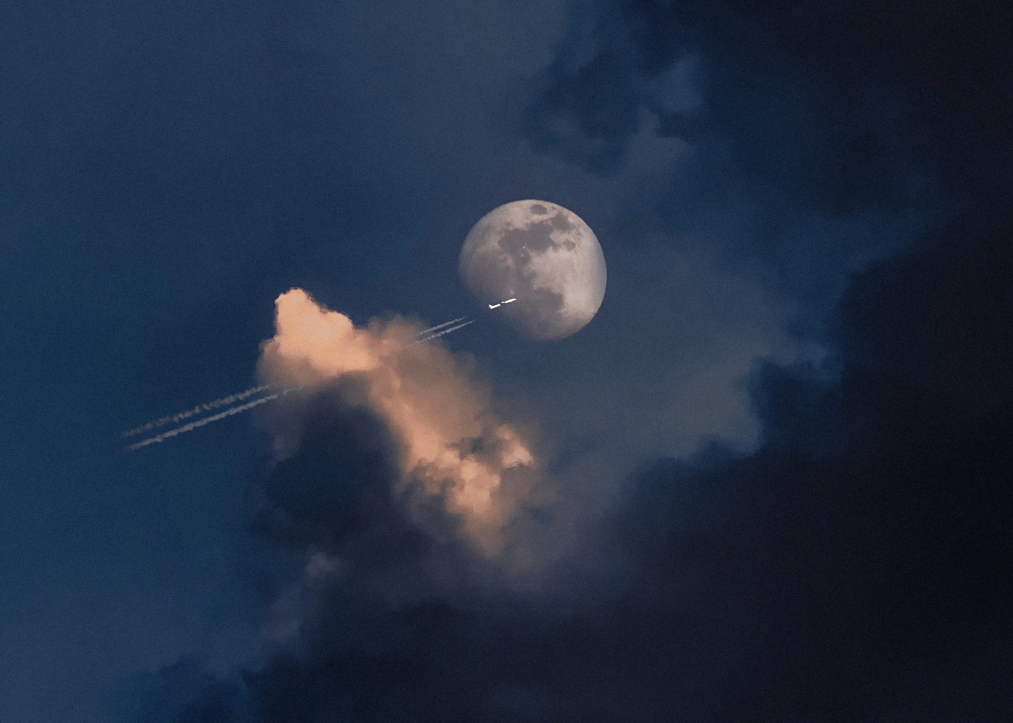 General 2048x1462 sky Moon nature clouds night airplane low light