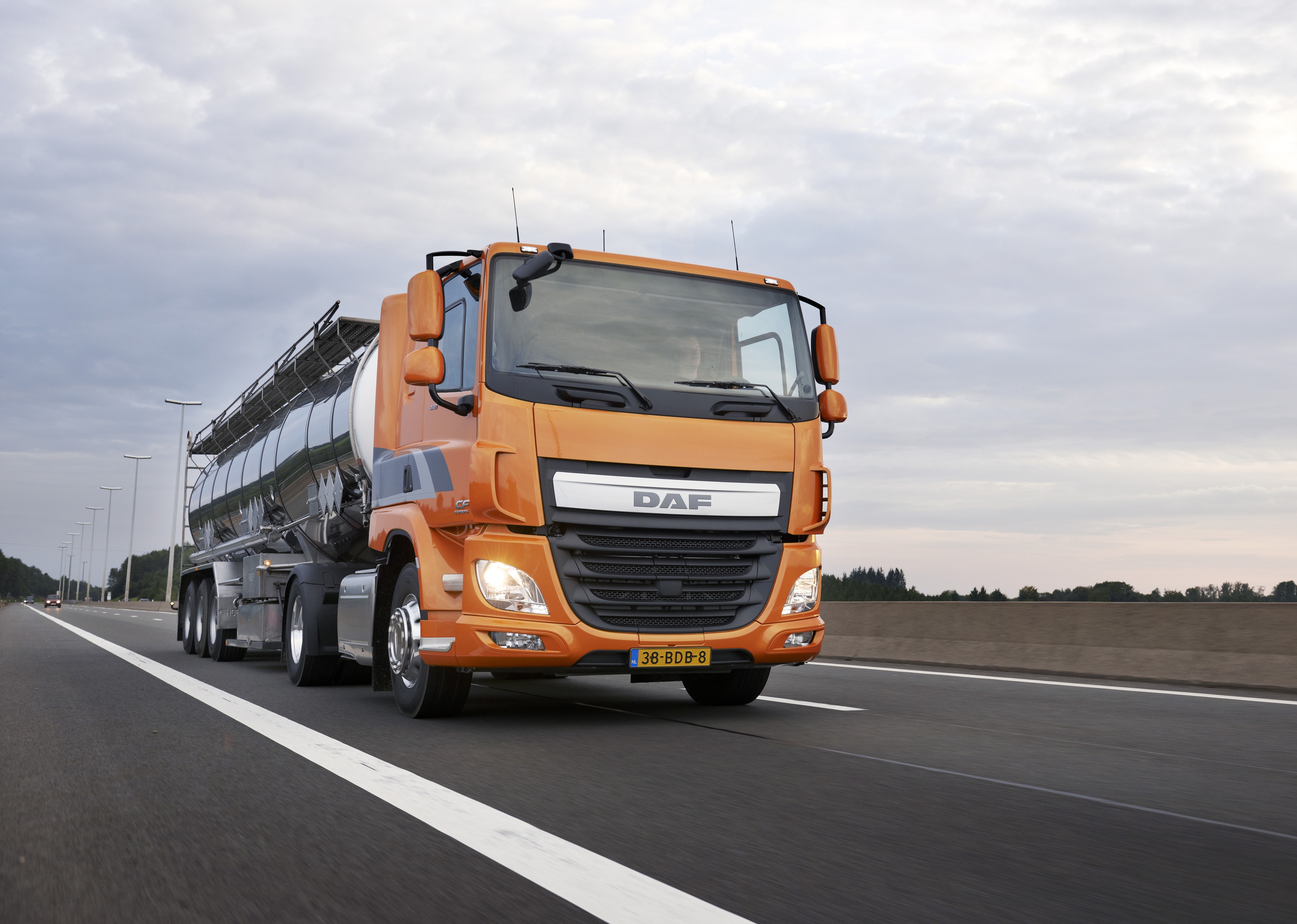General 3579x2551 road asphalt vehicle truck orange trucks (vehicle) heavy equipment