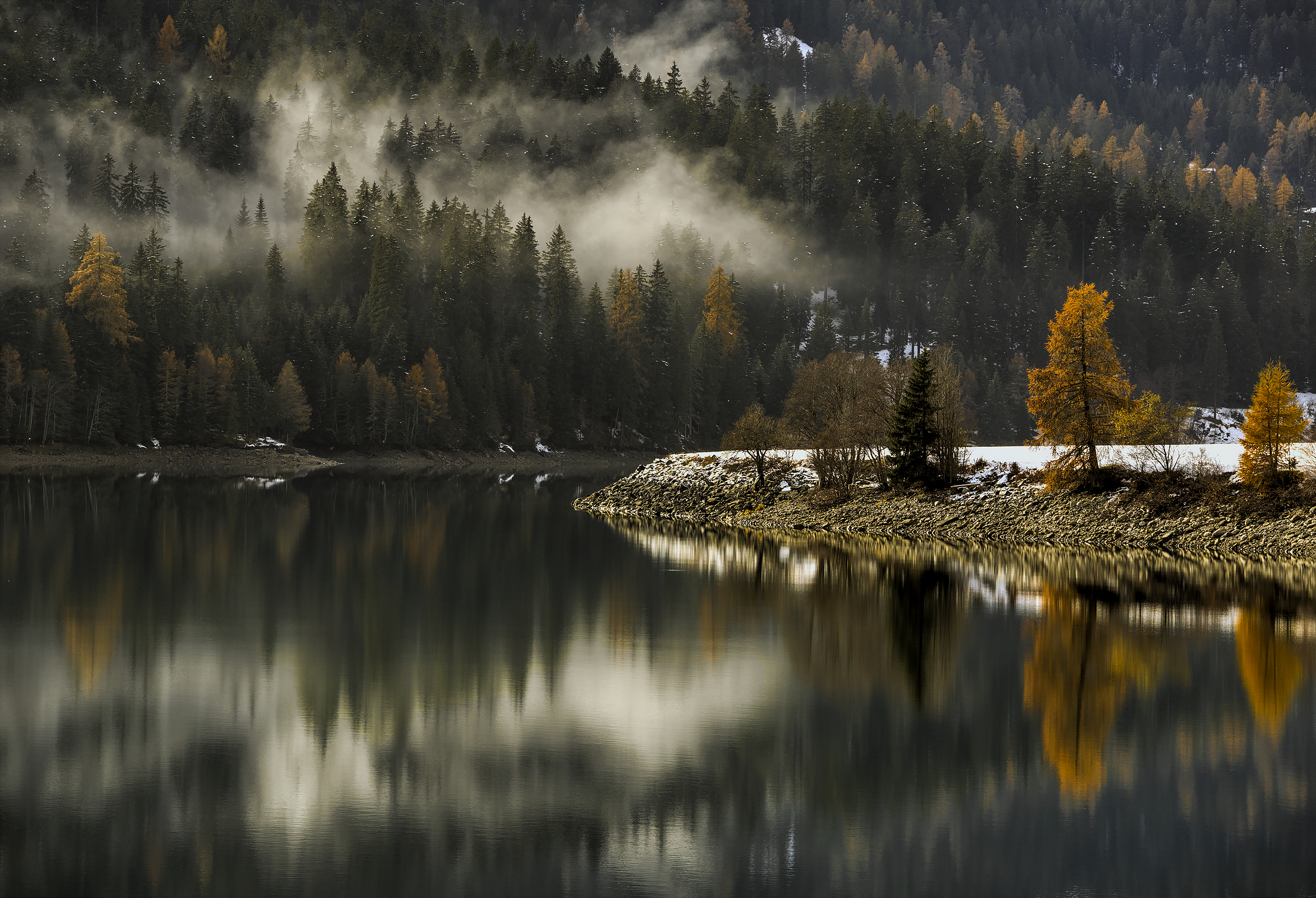General 3000x2048 fall winter mist landscape lake reflection forest pine trees nature