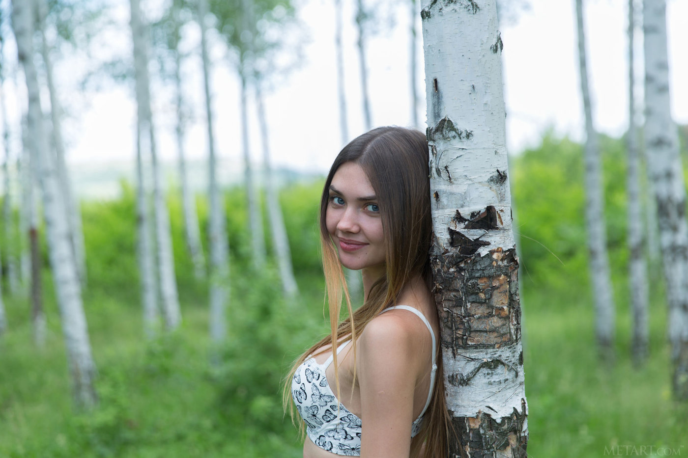 People 1400x933 women long hair brunette women outdoors MetArt Polina Kadynskaya model watermarked