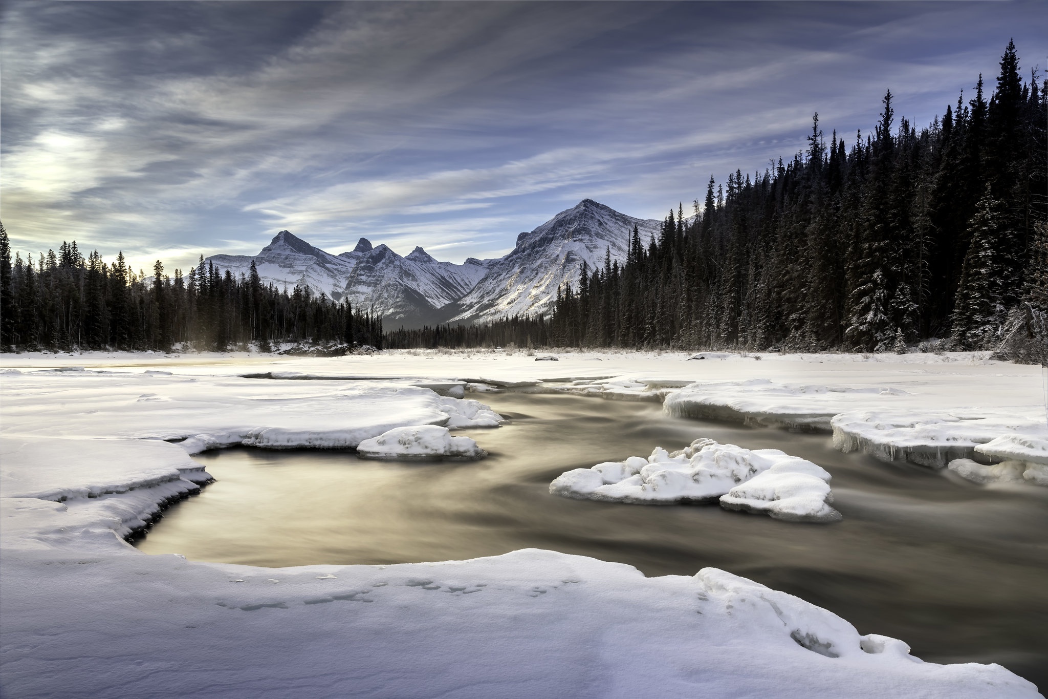 General 2048x1365 ice cold water winter nature Canada landscape