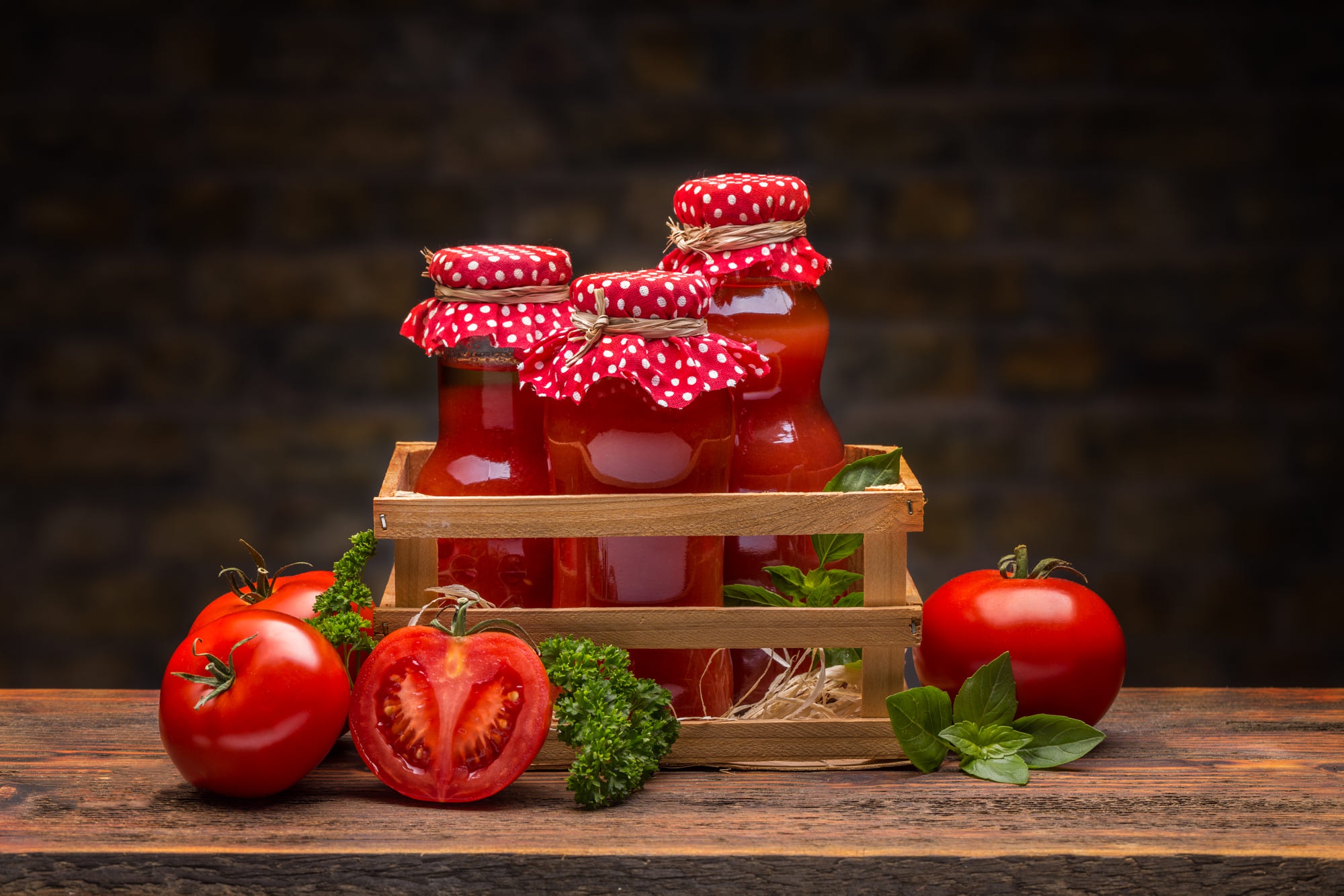 General 2000x1334 food tomatoes basil wooden surface