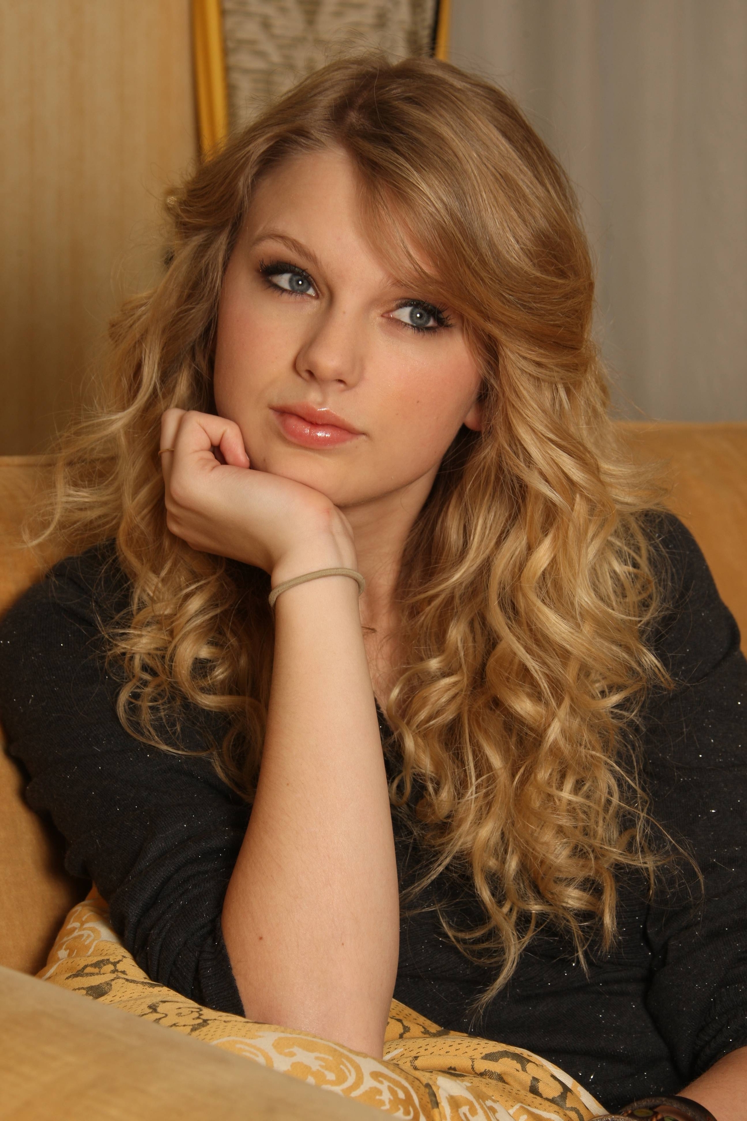 People 1500x2250 Taylor Swift blonde women singer blue eyes long hair