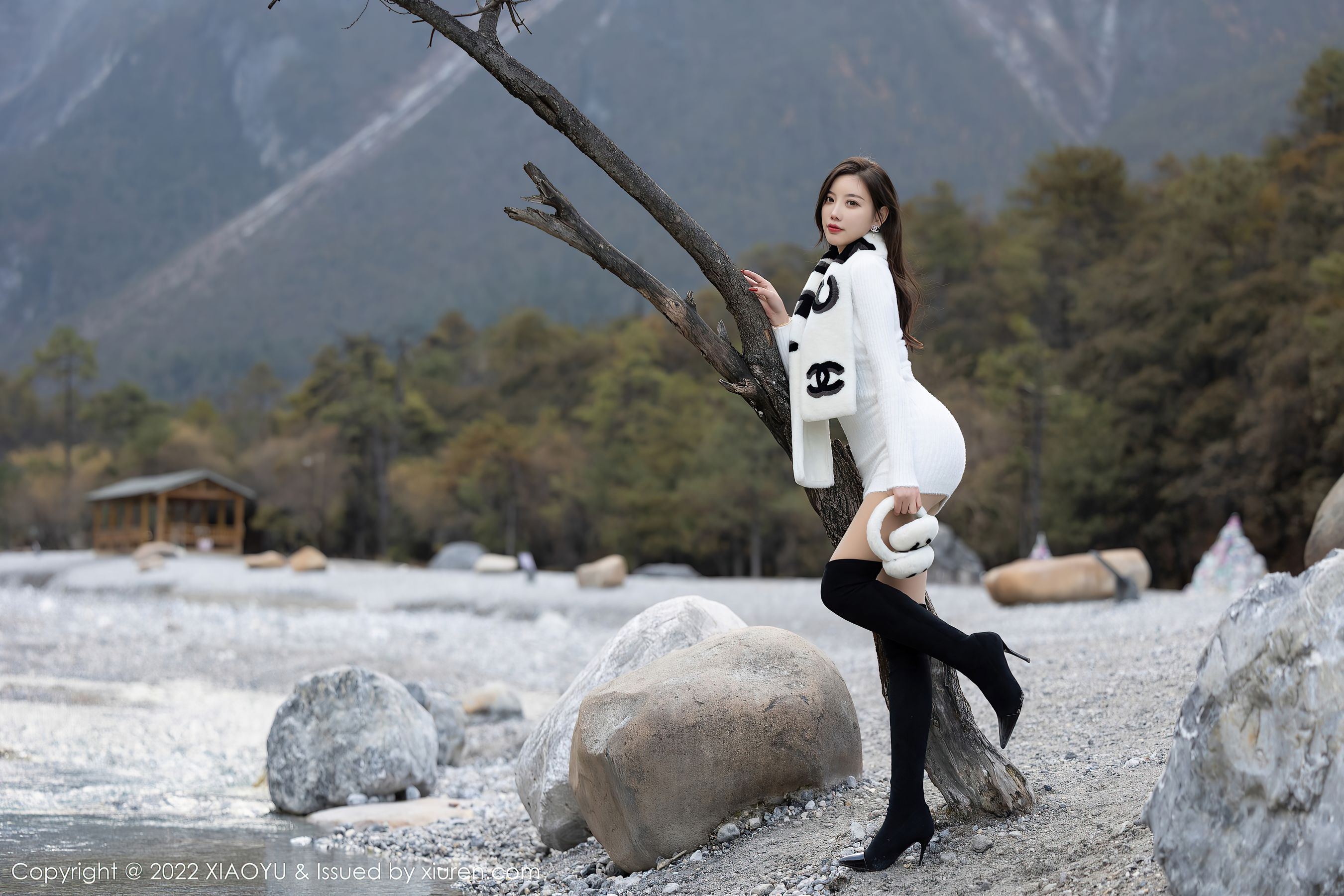 People 2700x1800 model Xiuren Chenchen Yang Asian high heeled boots women