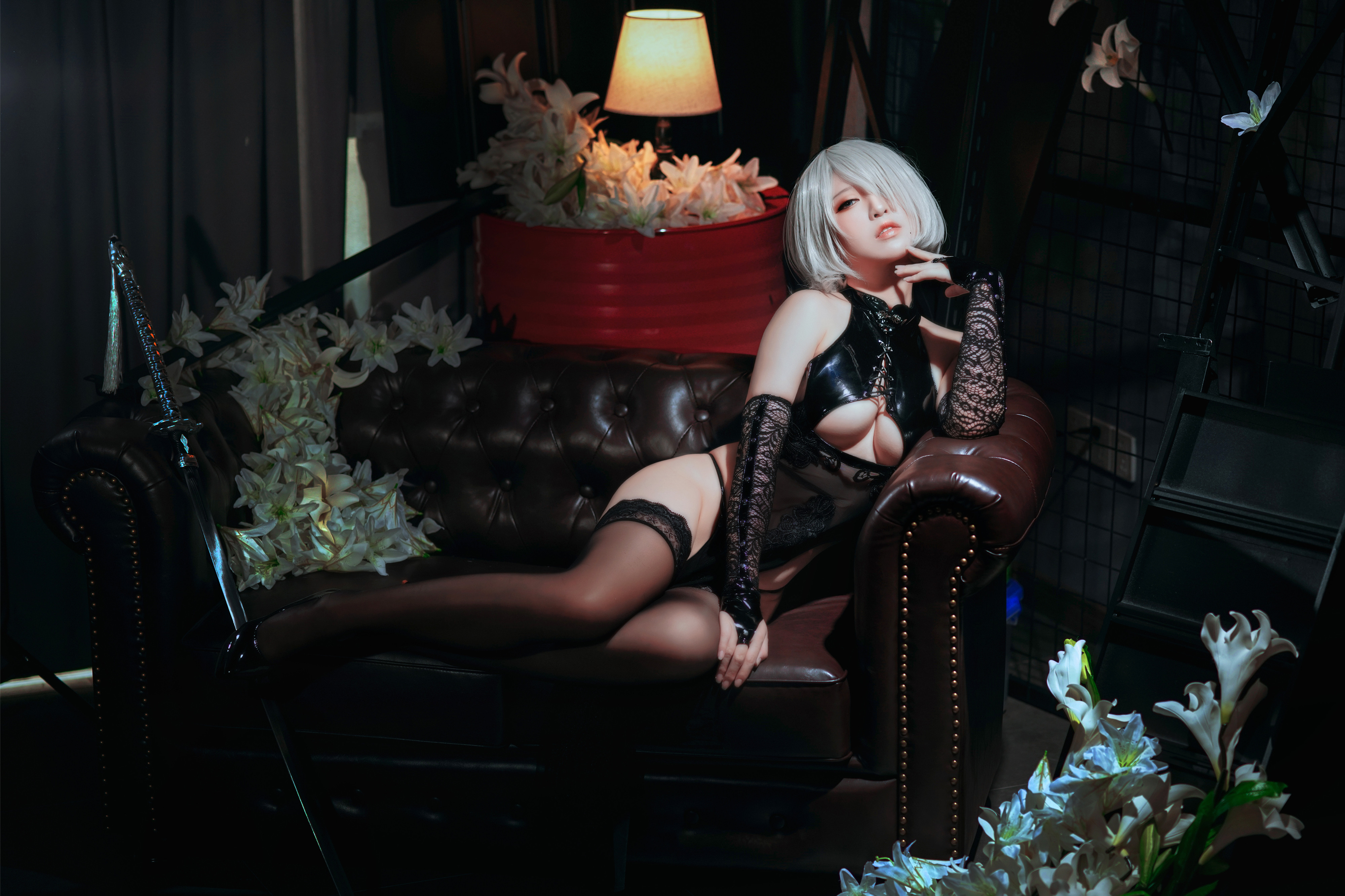People 4000x2666 women model cosplay Chinese Chinese model Banbanko_ Nier: Automata 2B (Nier: Automata) cleavage stockings women indoors looking at viewer black stockings lace legs pale Asian