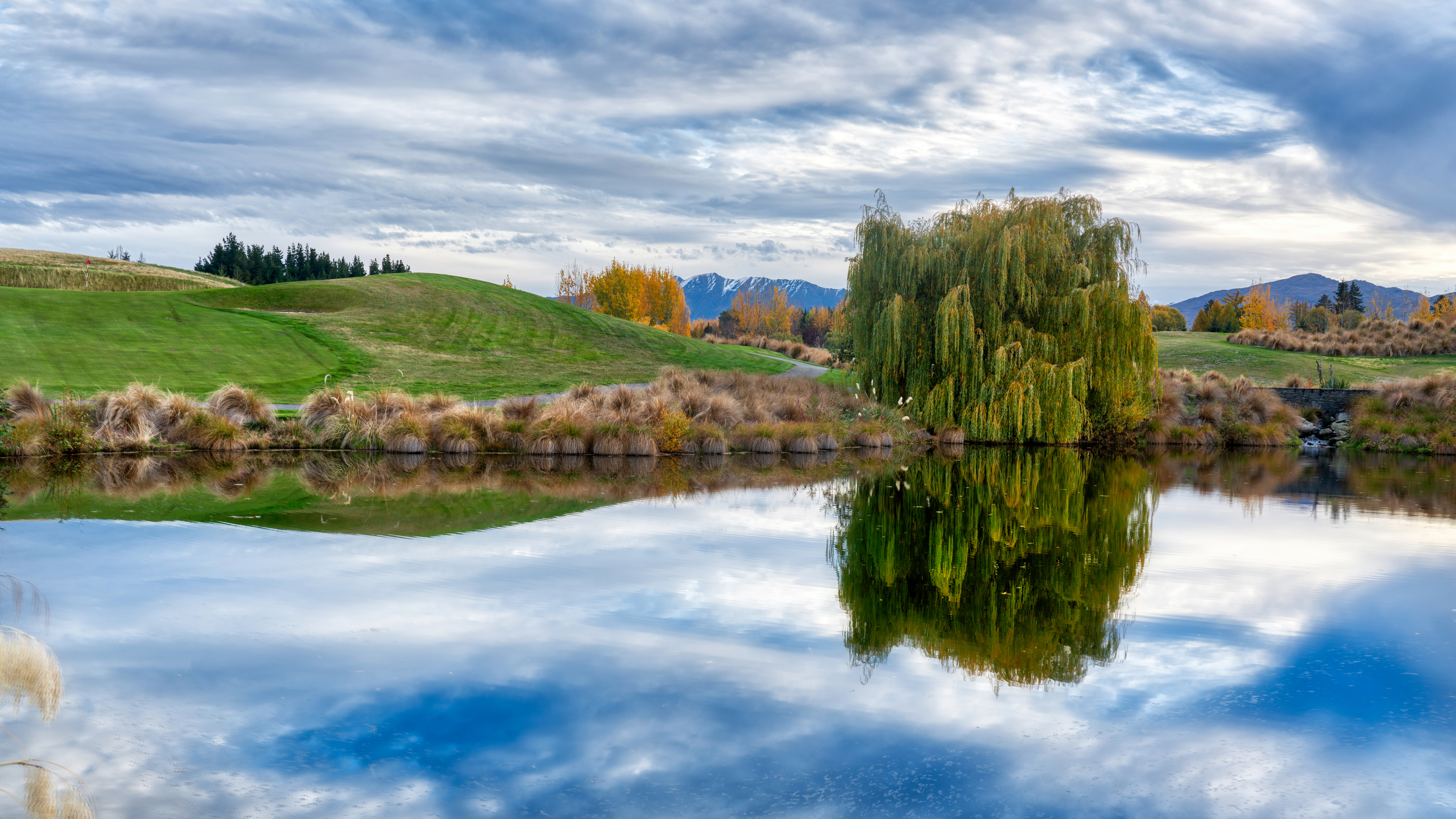 General 7680x4320 Trey Ratcliff water reflection mountains New Zealand