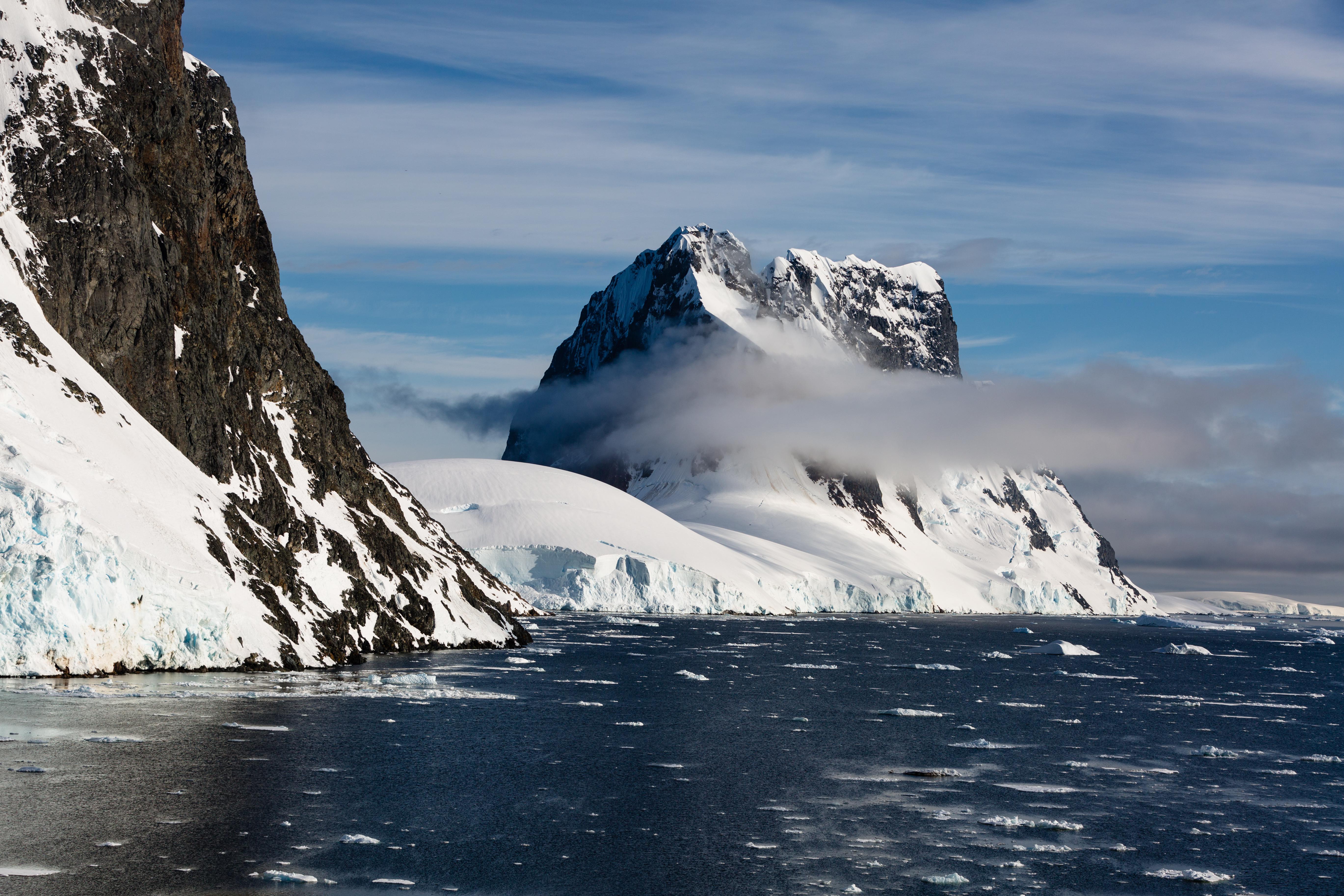 General 5477x3651 sea glacier ice snow landscape Antarctica