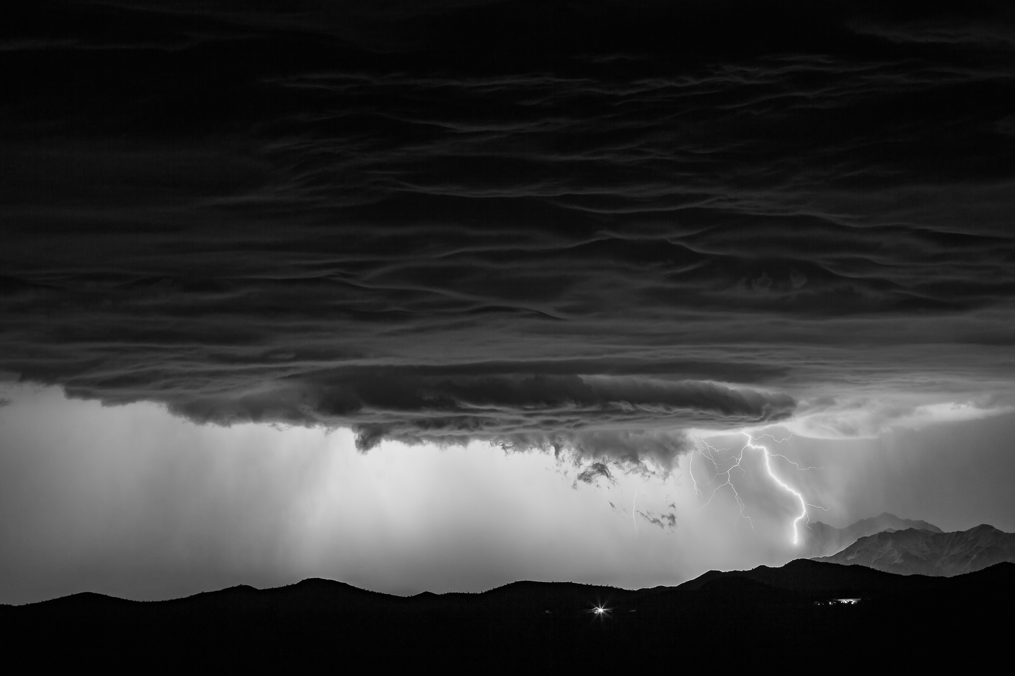 General 2048x1365 storm lightning monochrome dark clouds nature landscape