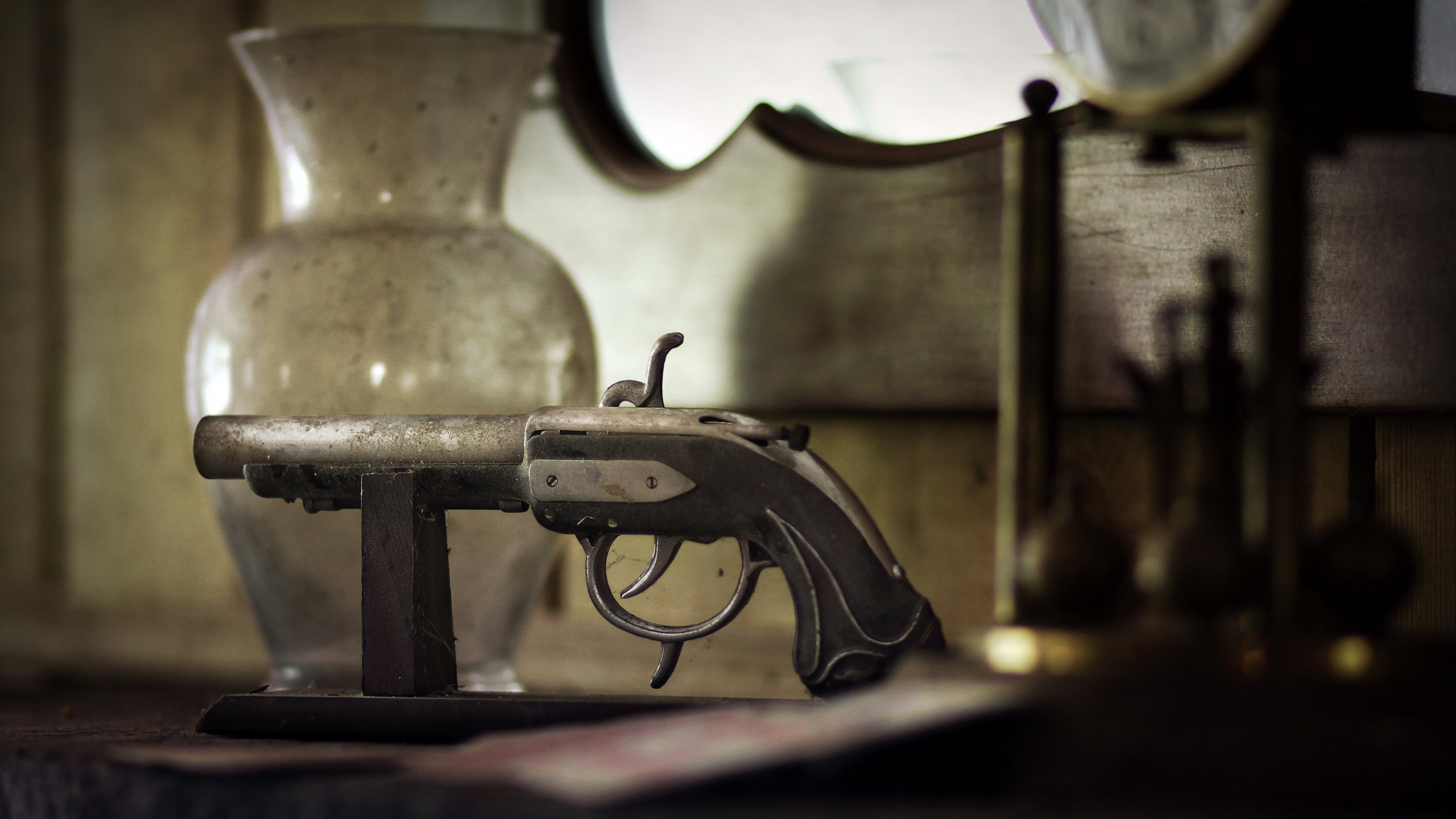 General 2560x1440 weapon gun old vases flintlock pistol