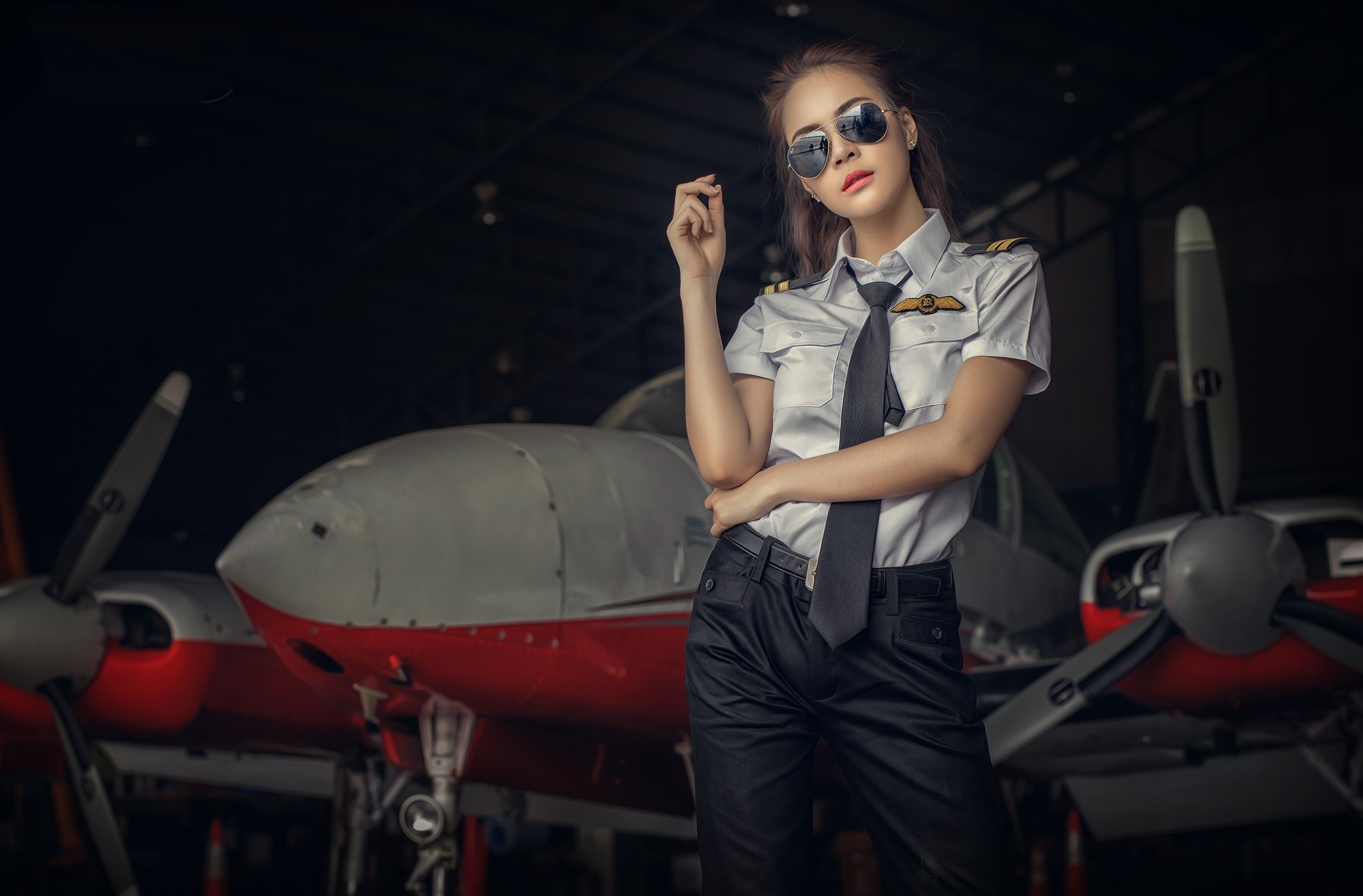 People 2048x1347 Asian women face pilot women with shades women with planes tie