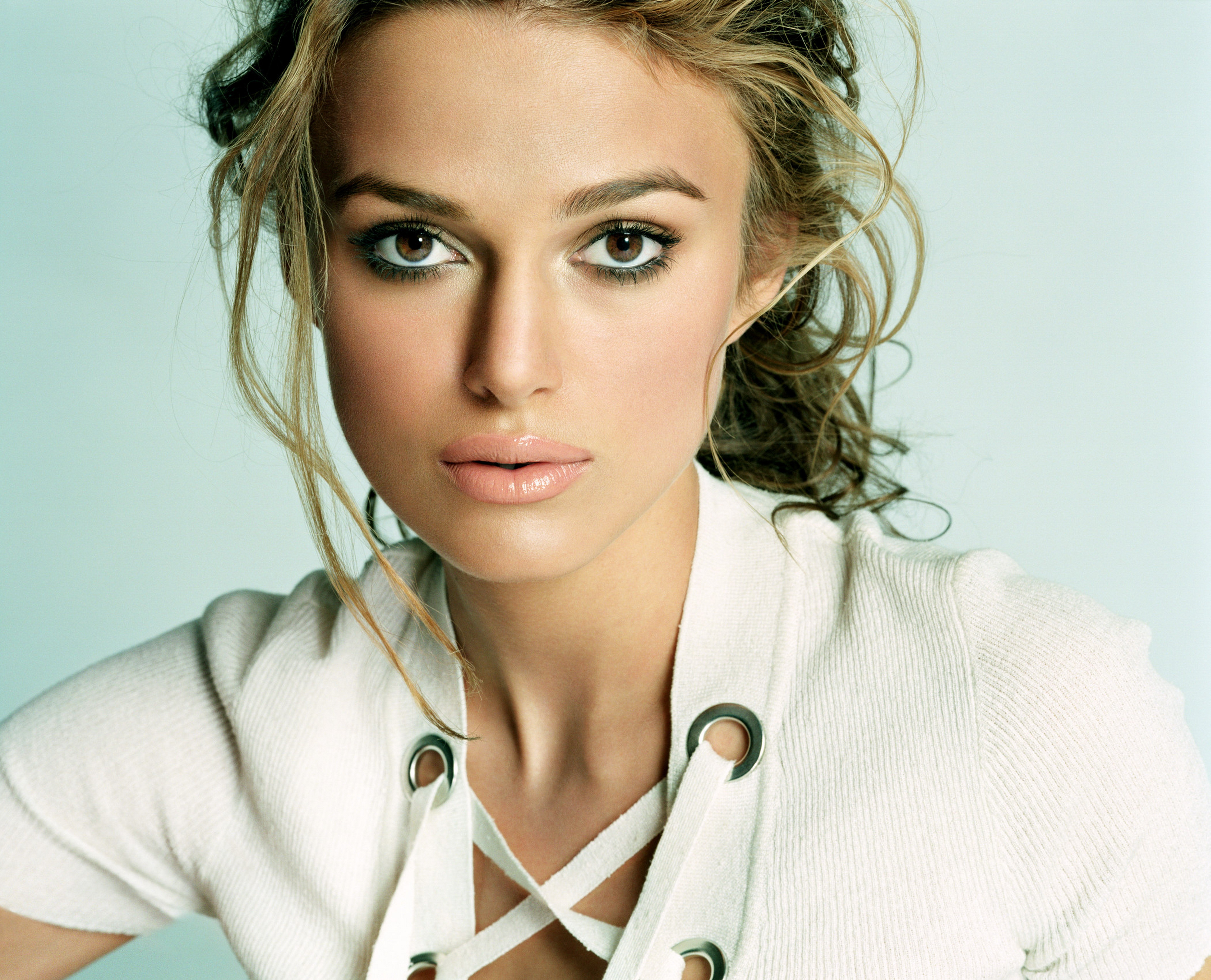 People 6300x5100 women face Keira Knightley brown eyes wavy hair parted lips actress portrait makeup white clothing simple background women indoors indoors looking at viewer British women closeup