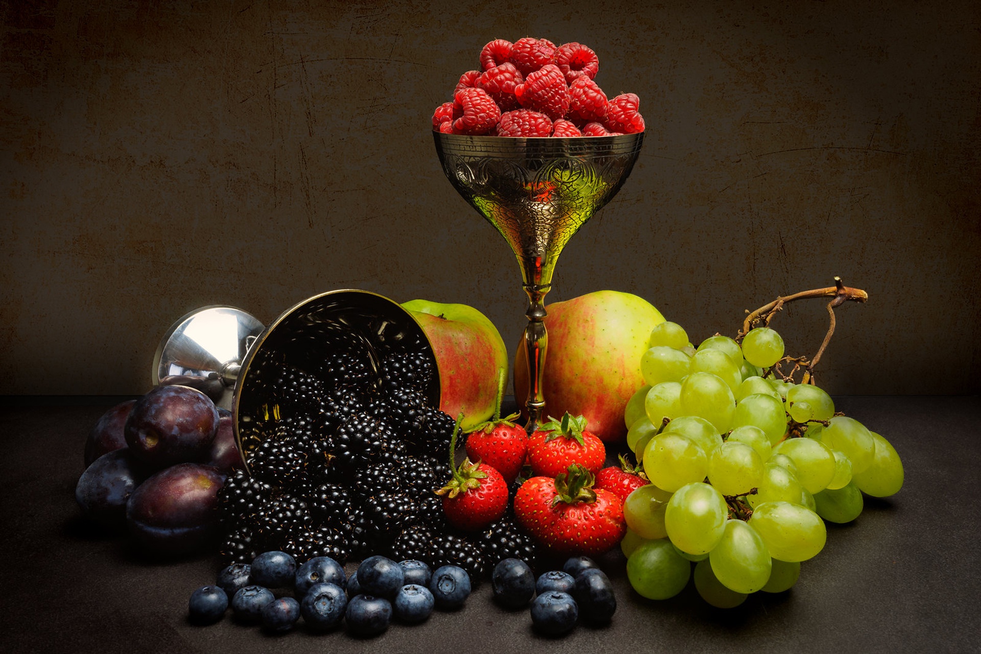 General 1920x1280 fruit food berries still life raspberries blackberries blueberries strawberries grapes apples simple background closeup fig