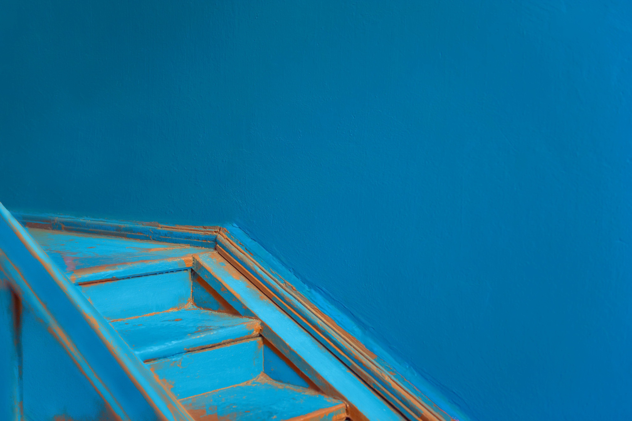 General 2048x1363 blue indoors wall stairs cyan simple background