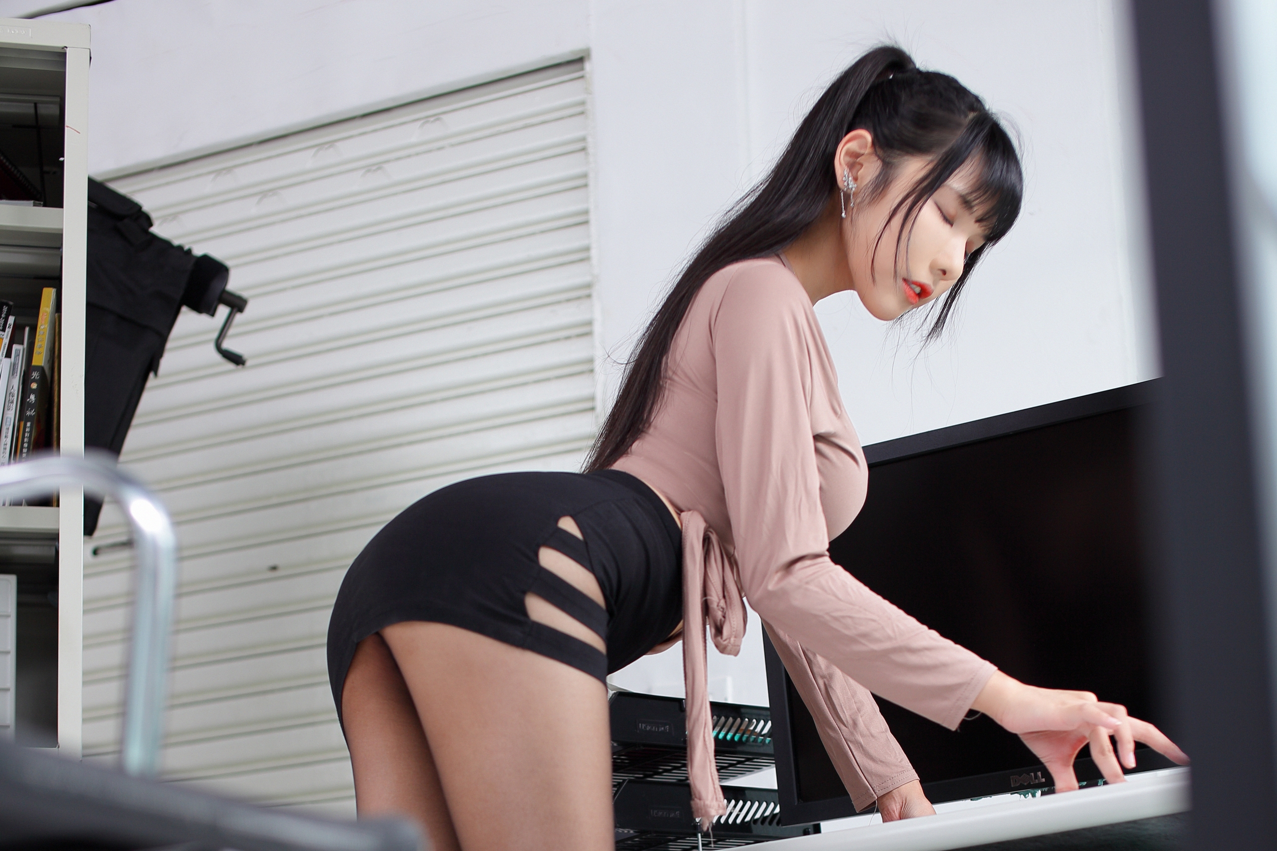 People 2560x1707 women model Asian brunette long hair bangs ponytail closed eyes parted lips tied top miniskirt pantyhose upskirt low-angle office girl monitor Dell indoors women indoors office ass black pantyhose bent over arched back black hair Chinese Vicky (Asian model) Taiwanese