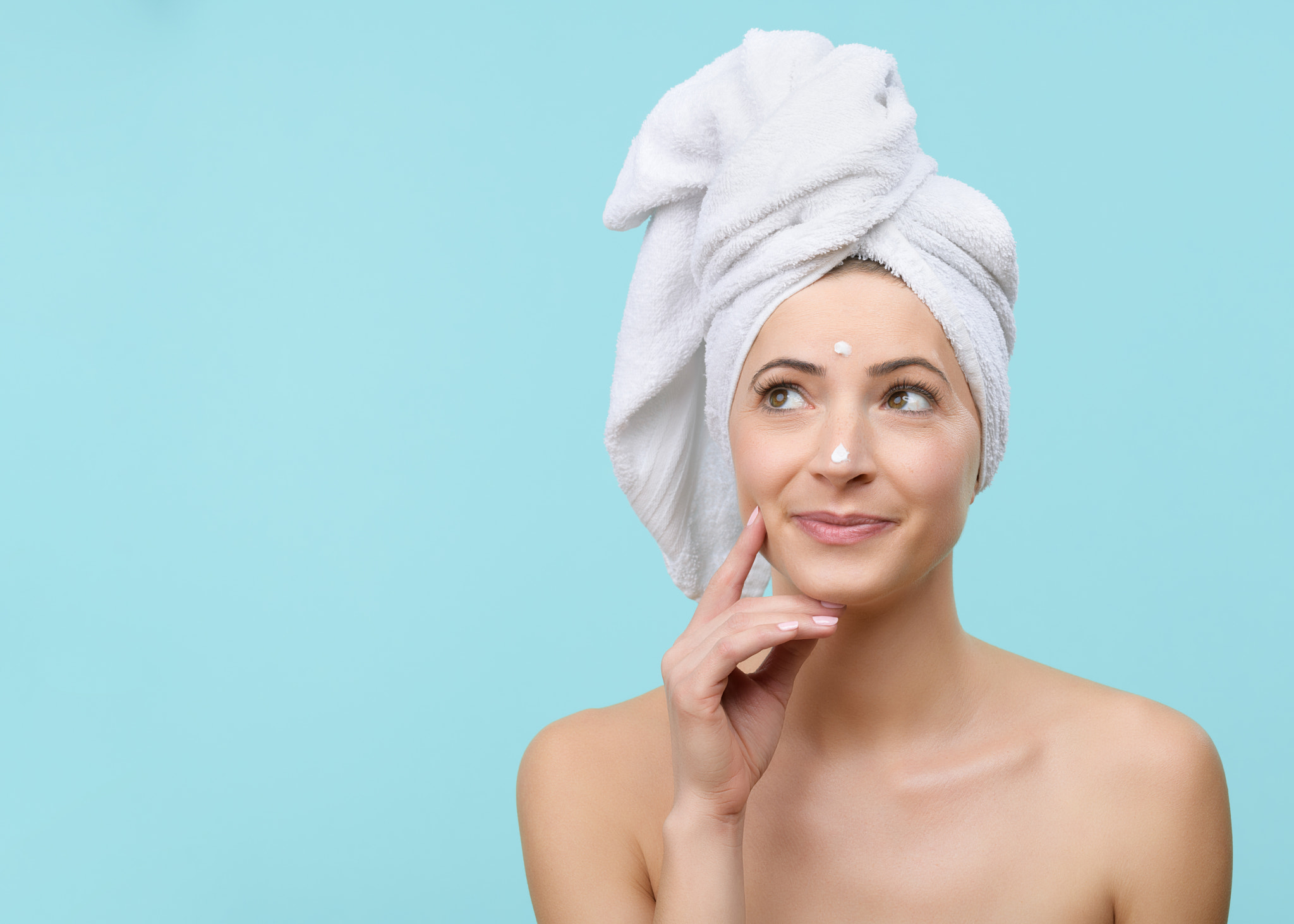 People 2048x1463 women model towel face bare shoulders women indoors simple background white towel towel head bath towel