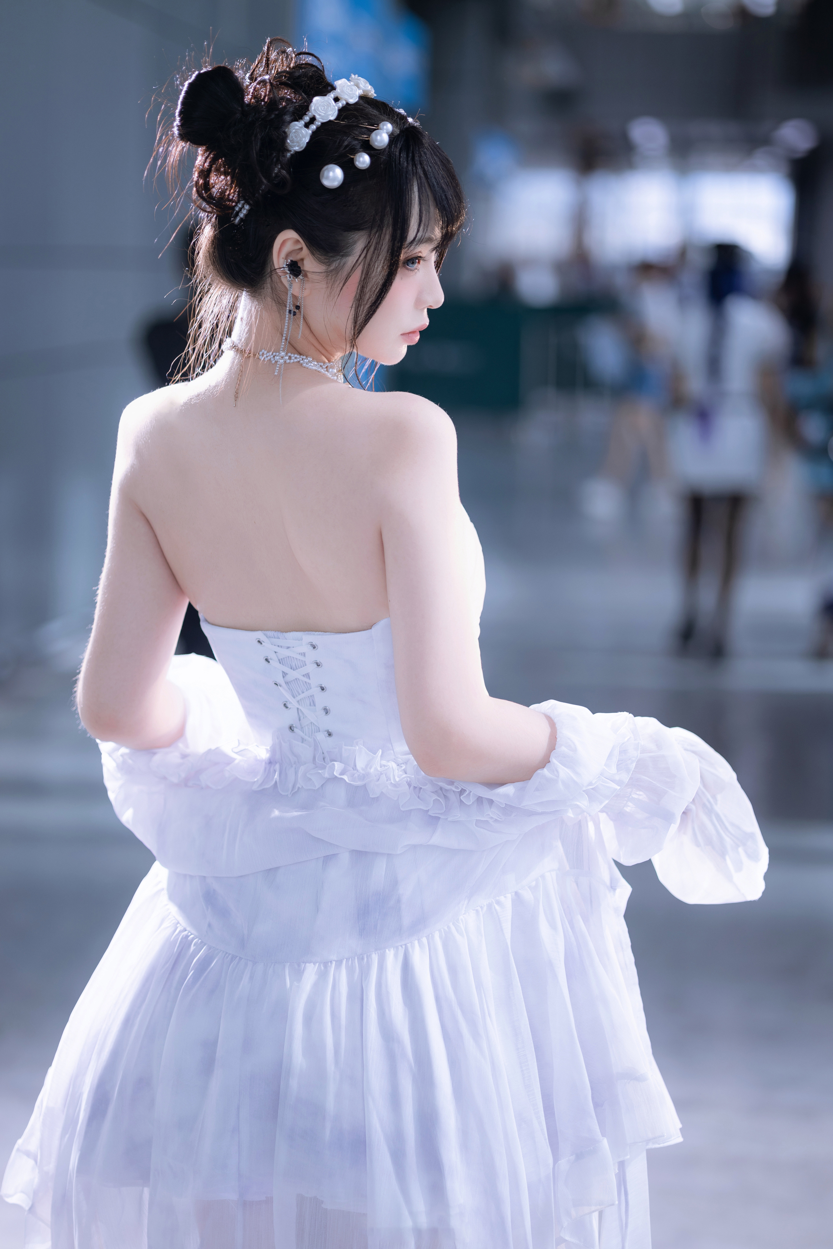 People 2773x4160 Asian women white dress dress blurry background