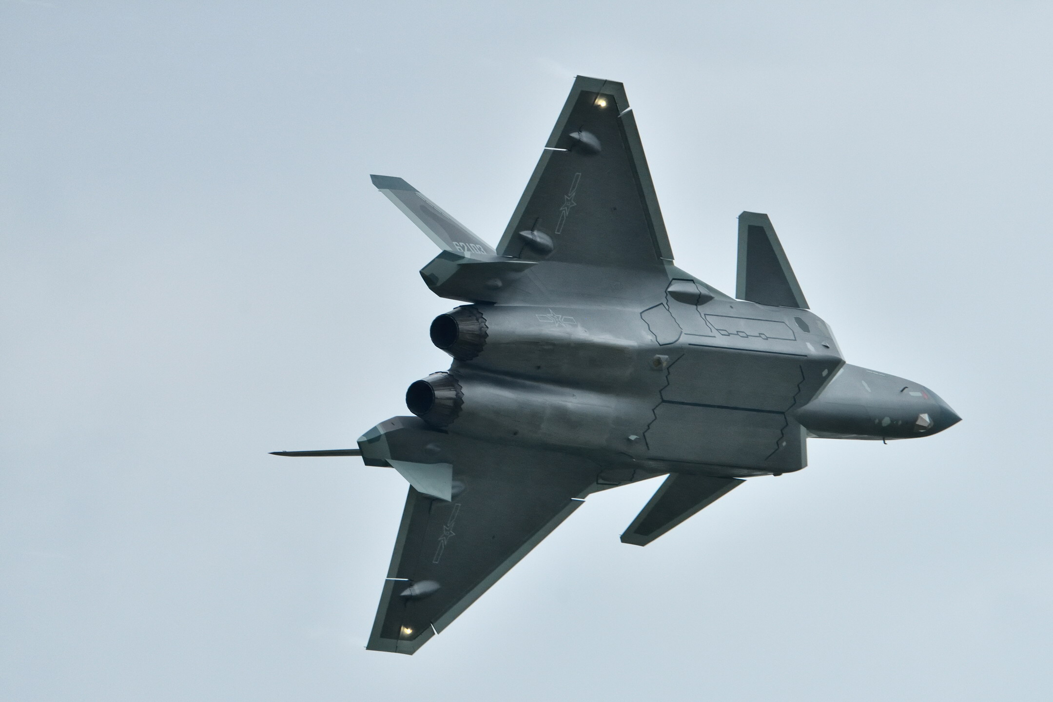 General 2160x1440 Chengdu J-20 PLAAF simple background minimalism aircraft flying sky military military aircraft
