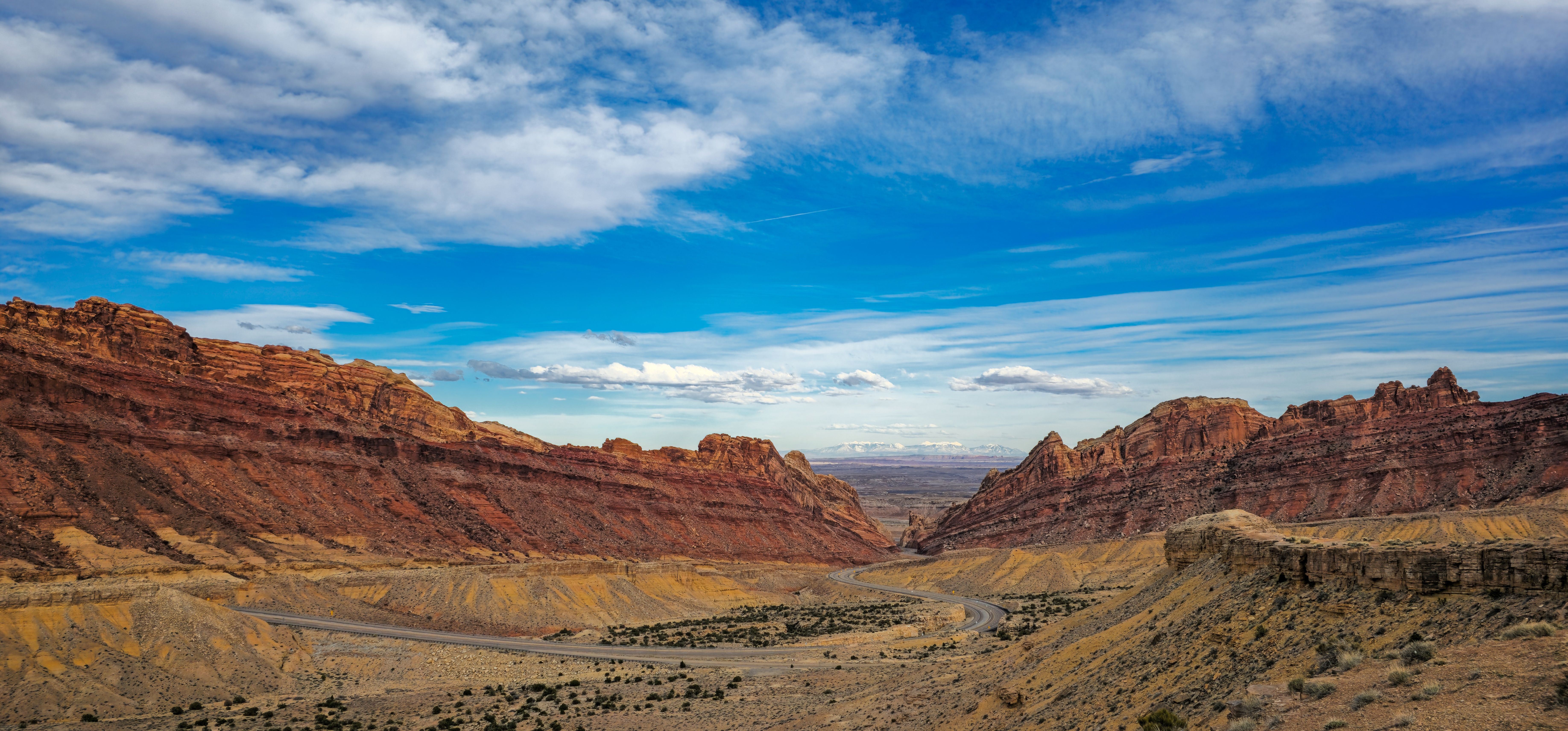 General 7344x3425 canyon desert curvy road Utah cliff