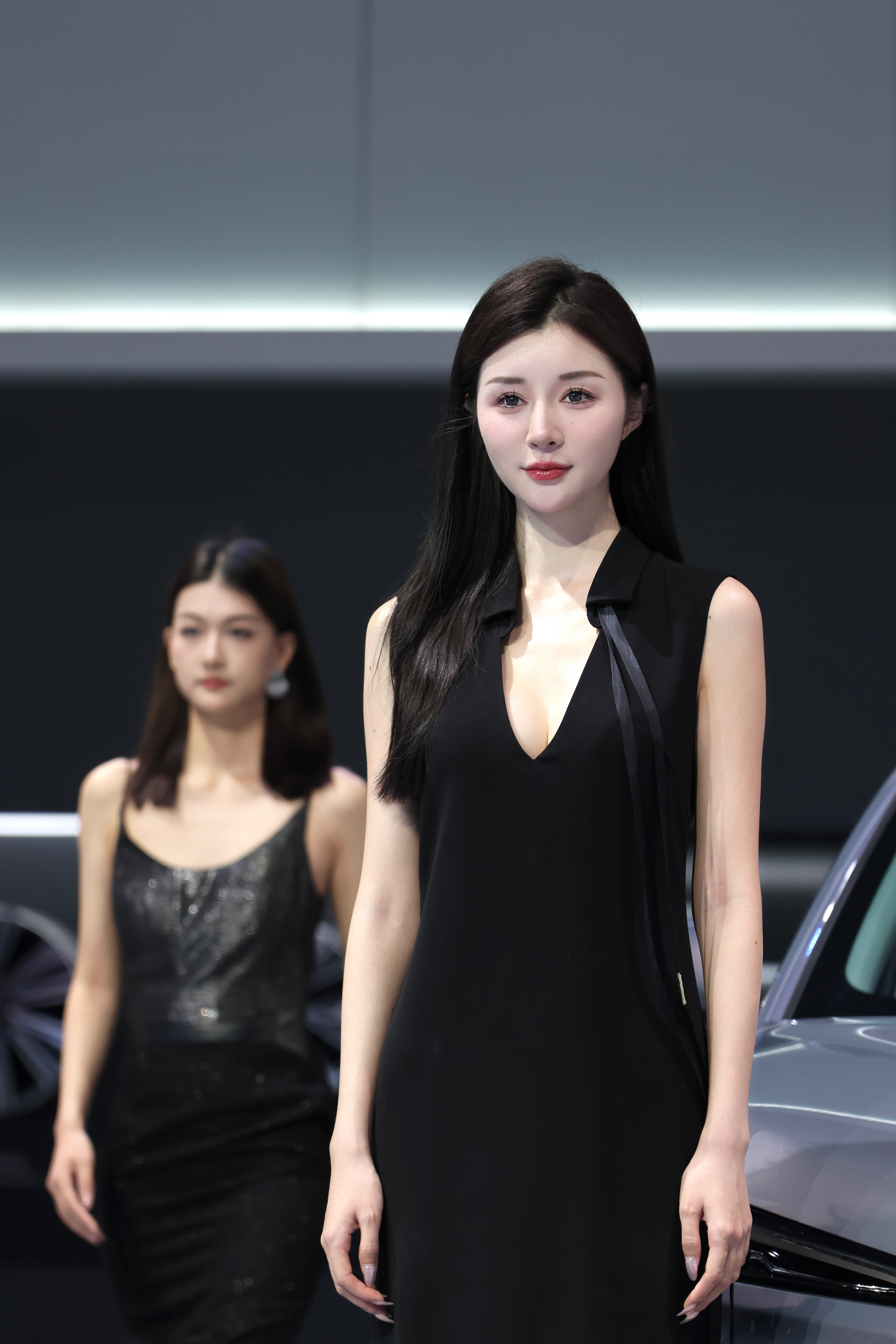 People 2816x4224 model women indoors chest up women Asian car portrait display