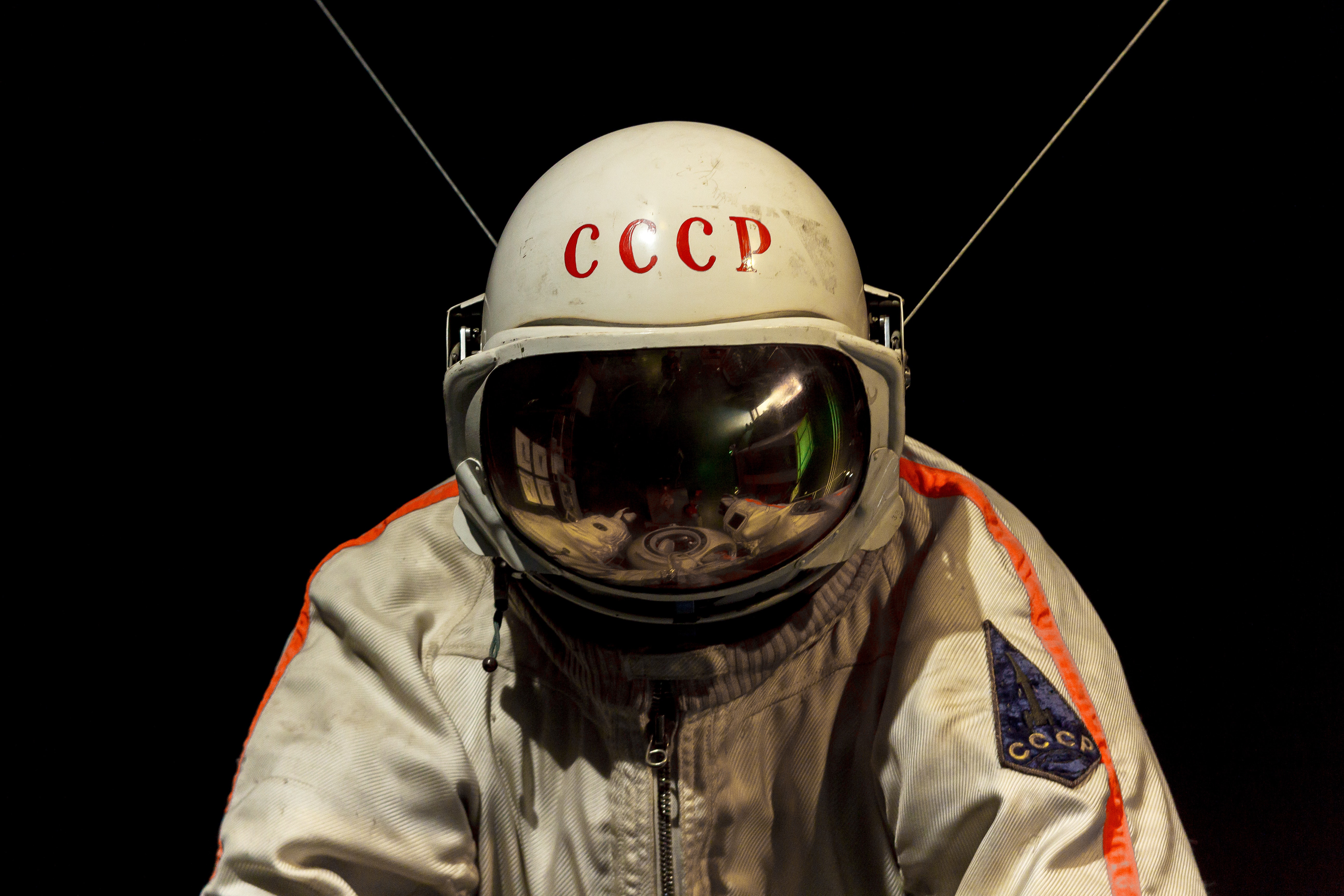 General 5184x3456 astronaut USSR spacesuit black background simple background helmet reflection
