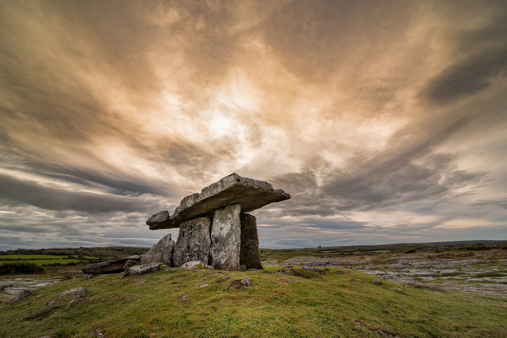 General 1920x1281 Poulnabrone Dolmen Ireland dolmen rocks sky grass