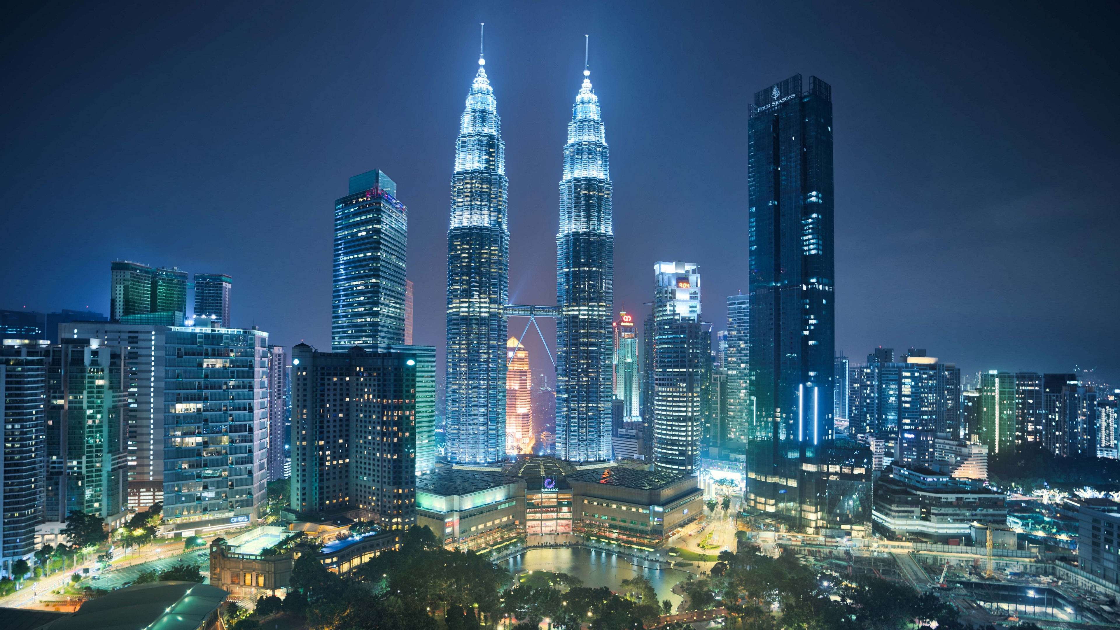 General 3840x2160 Trey Ratcliff photography Petronas Towers Kuala Lumpur Malaysia city city lights building skyscraper cityscape