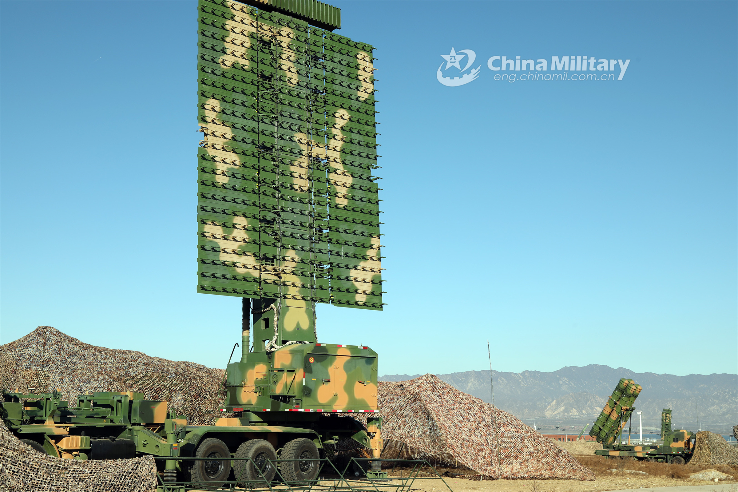 General 2400x1600 Chinese Army rocket launchers military