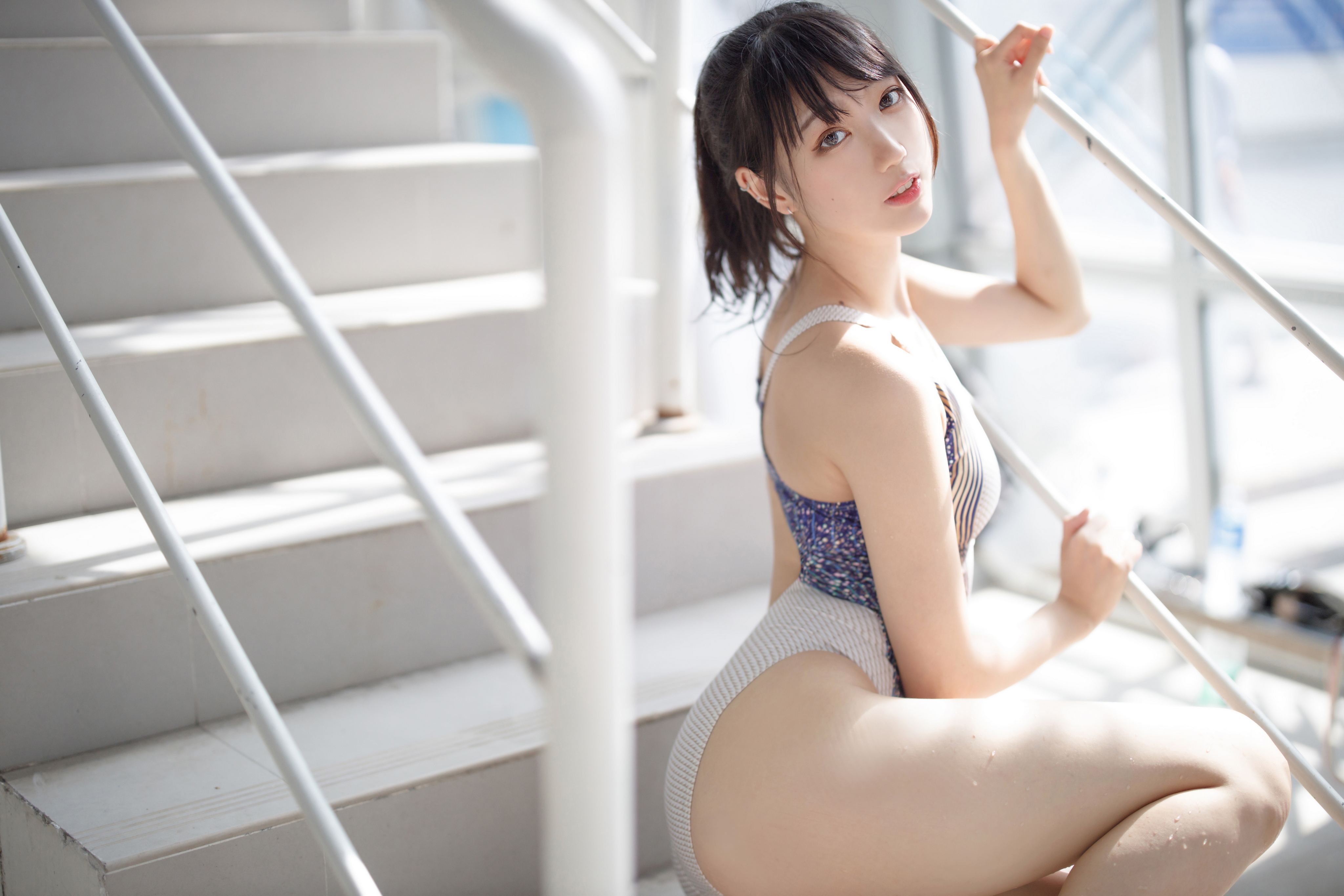 People 4096x2731 Asian women Chinese one-piece swimsuit thighs water drops model Zhou Ji