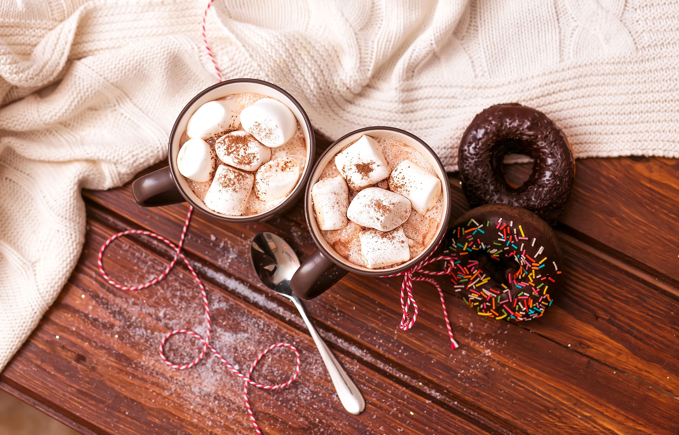 General 2200x1410 food coffee cup donut marshmallows