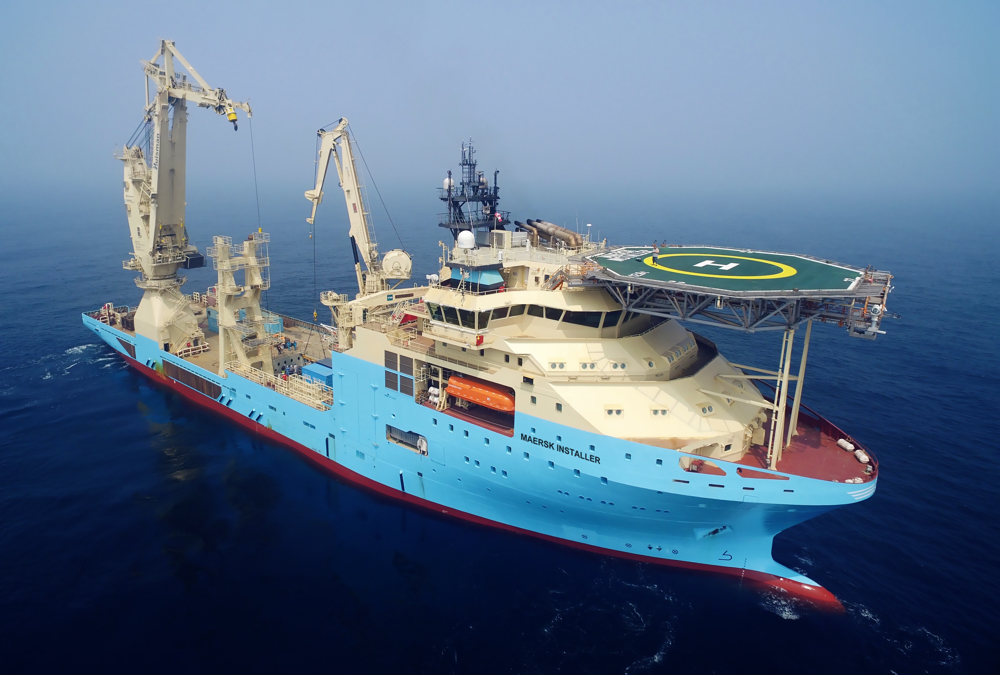 General 3260x2200 sea vehicle ship Maersk Line vessel cranes (machine) landing pad Maersk